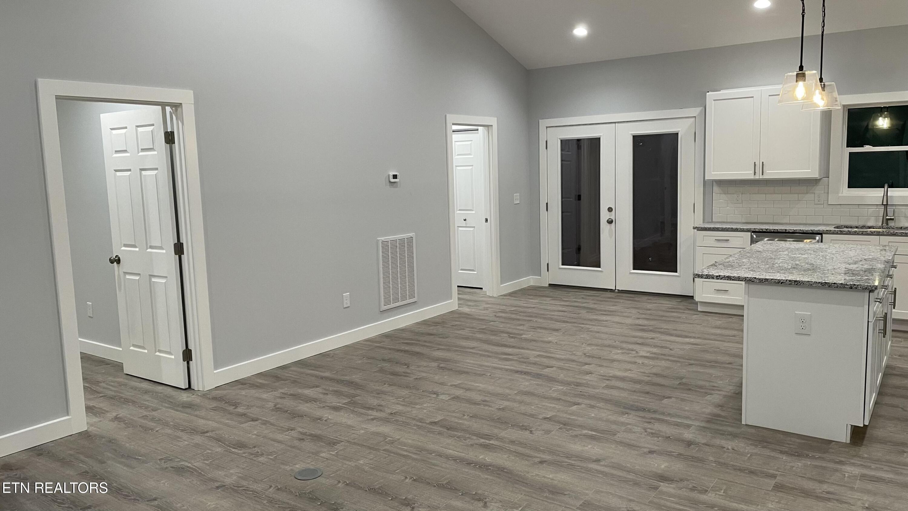 679 Privet Drive Dandridge TN 37725