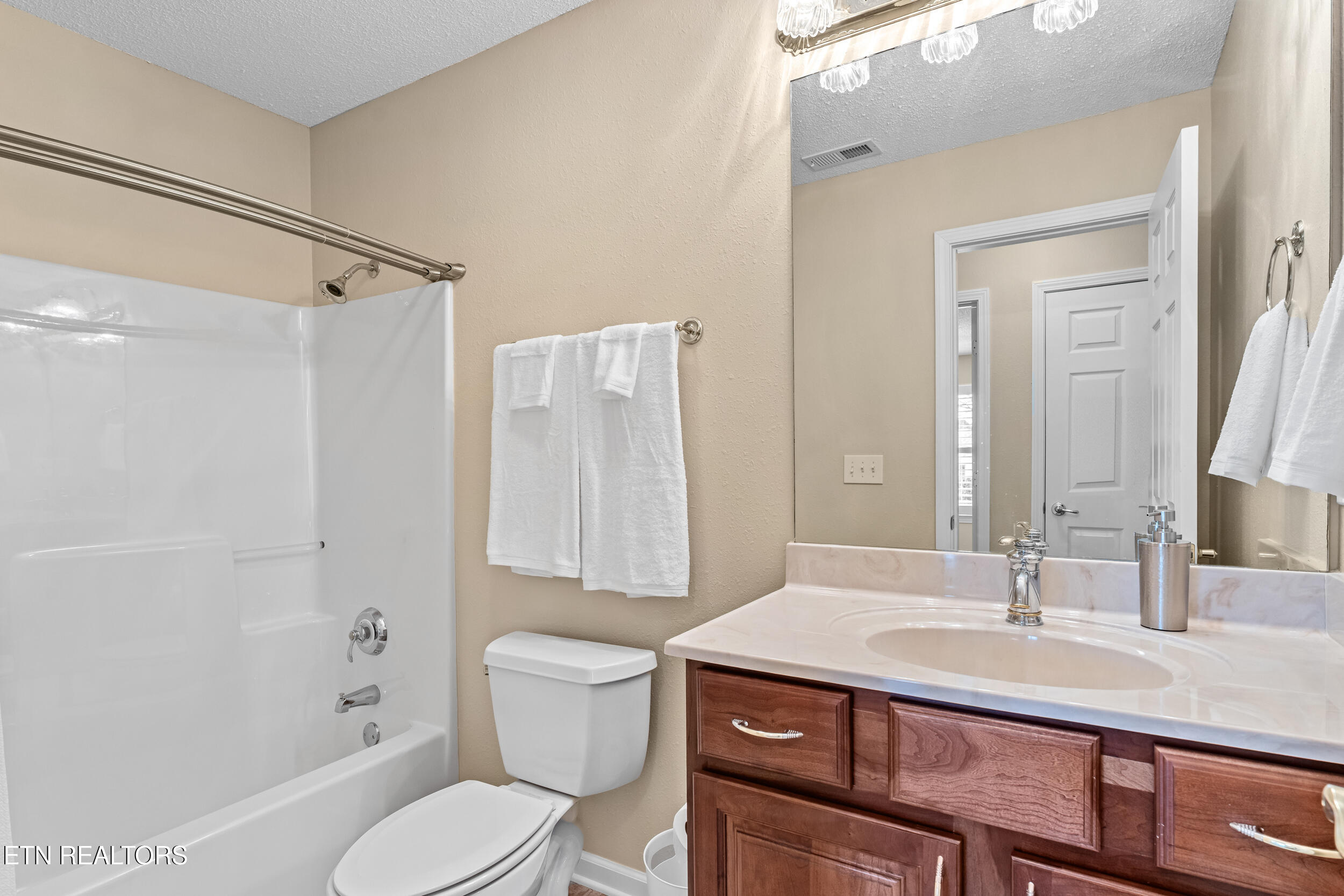 125 Eladi Trail Vonore TN 37885