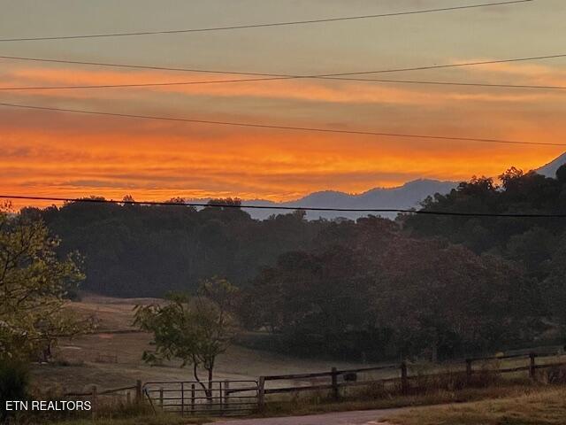 174 County Line Road Dandridge TN 37725