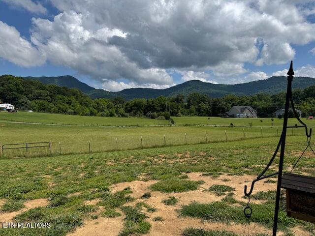 174 County Line Road Dandridge TN 37725