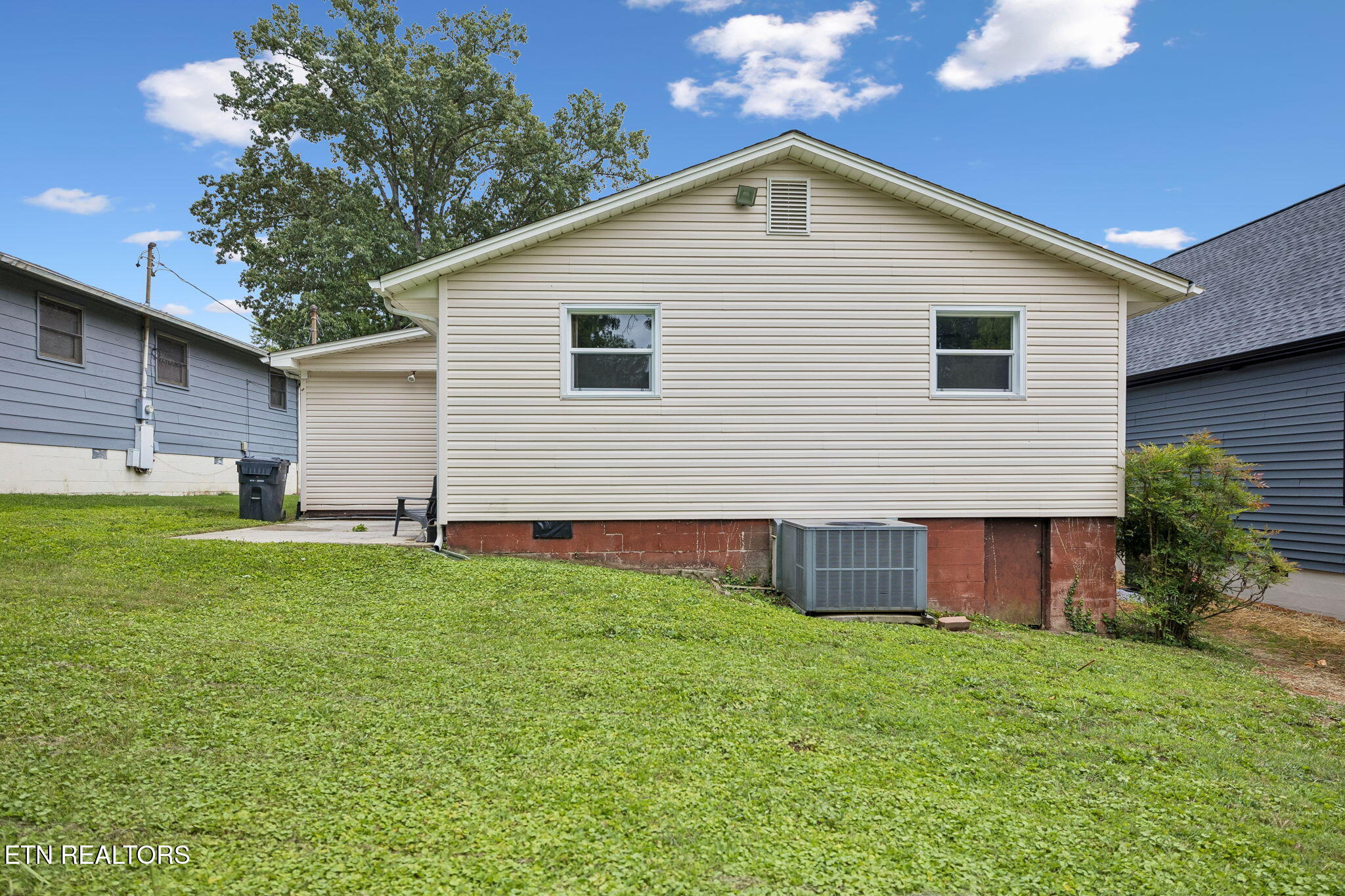 2705 NE Spencer Street Knoxville TN 37917