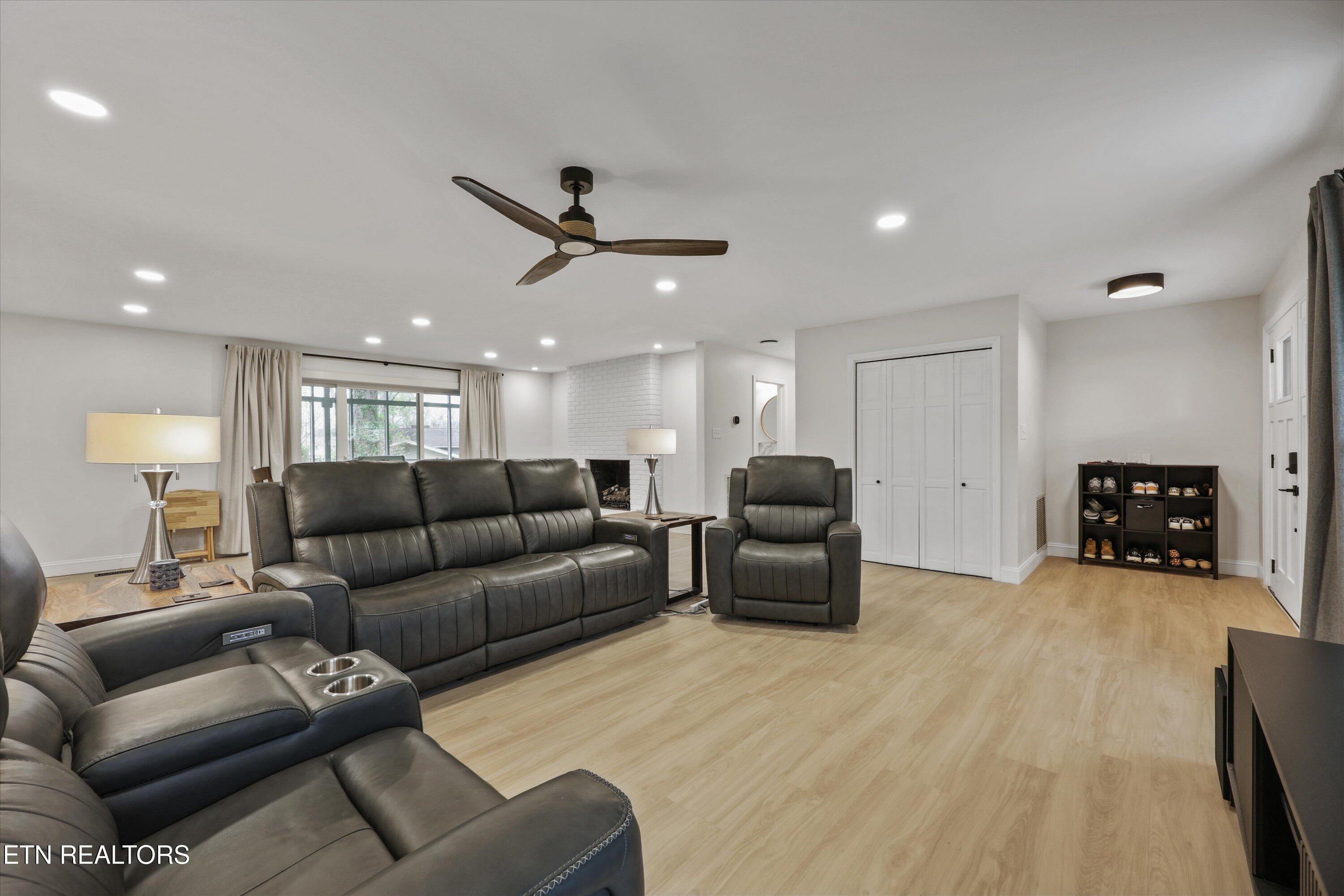 8808 Regent Lane Knoxville TN 37923