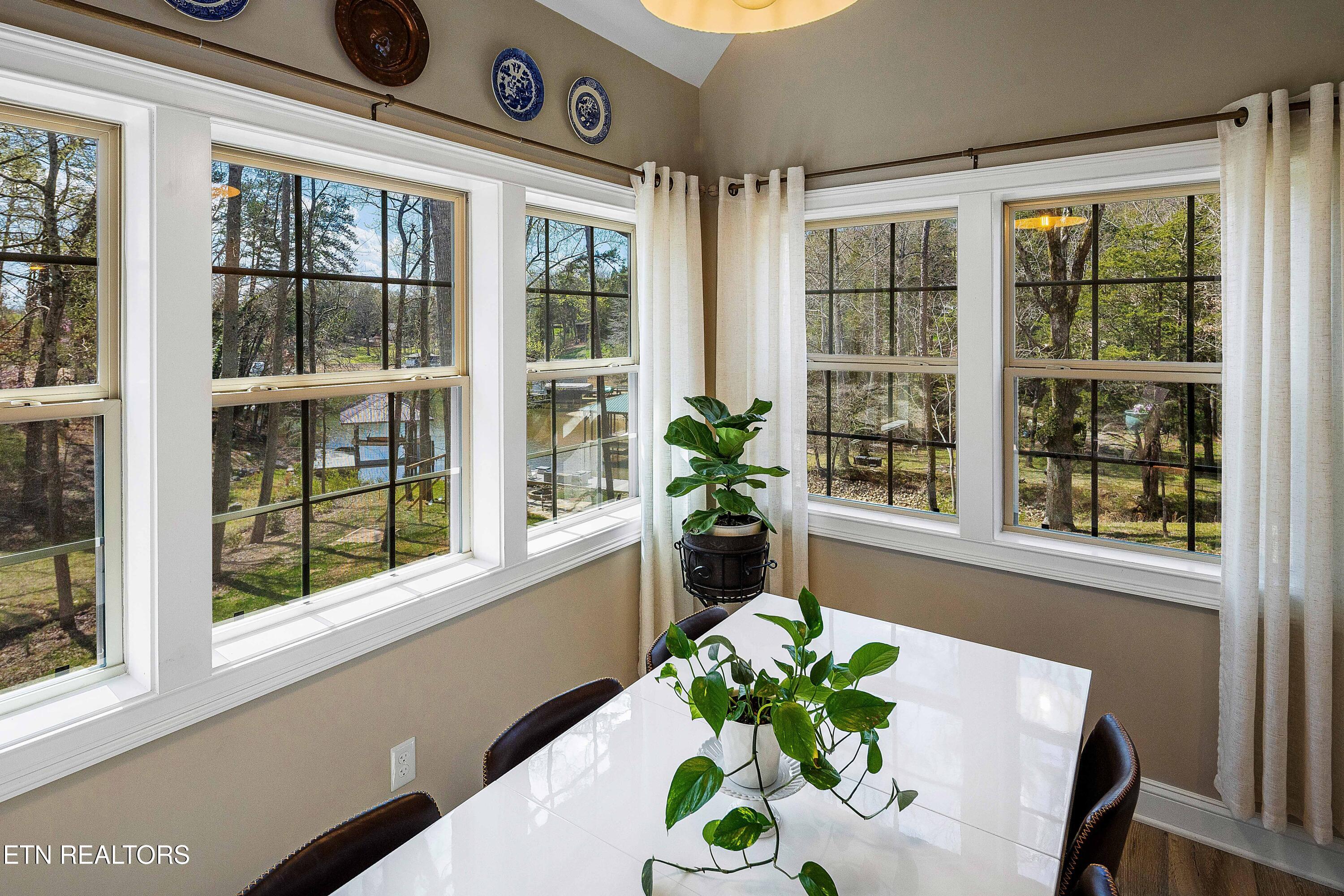 202 Spring View Drive Lenoir City TN 37772