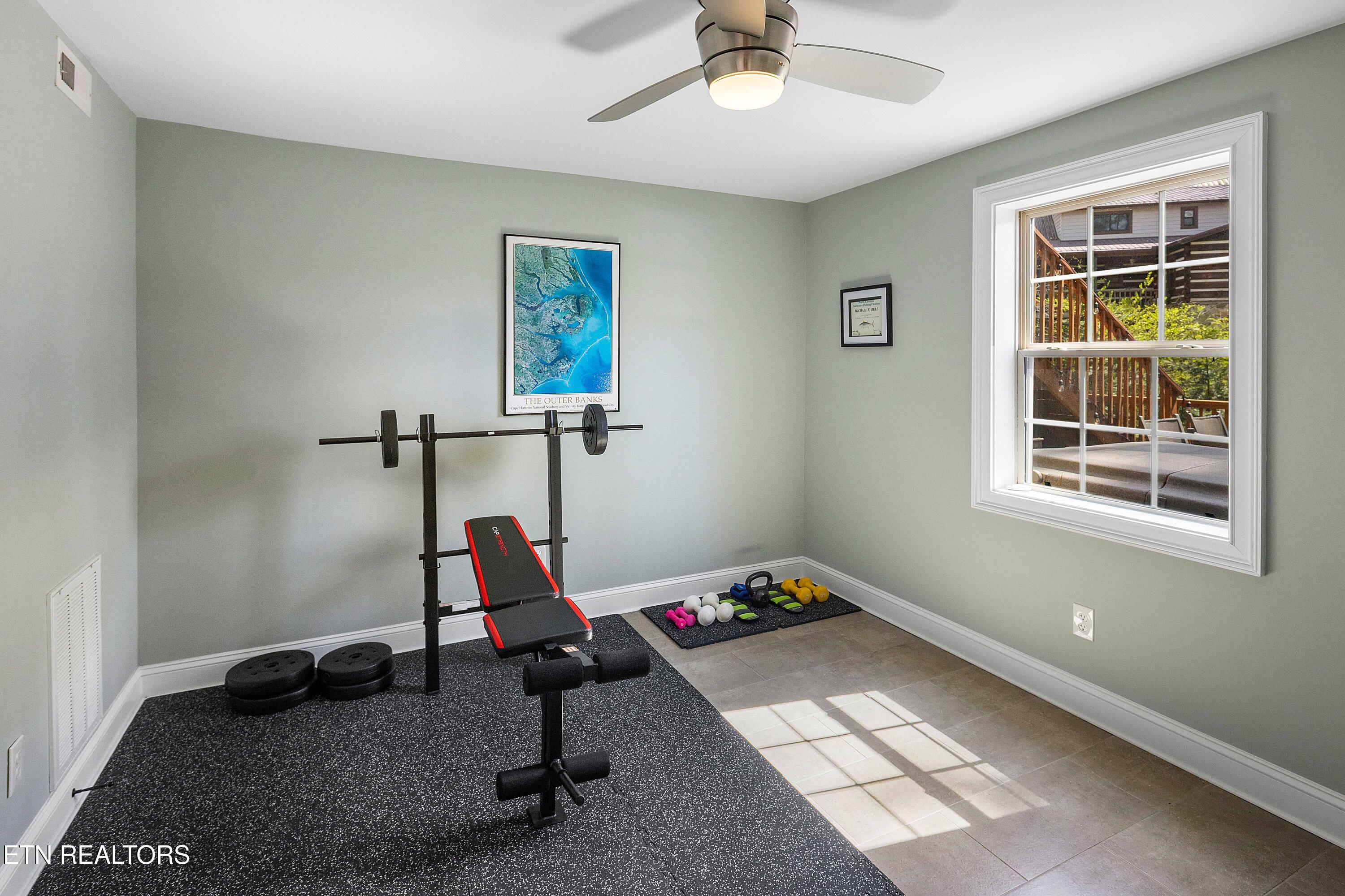202 Spring View Drive Lenoir City TN 37772
