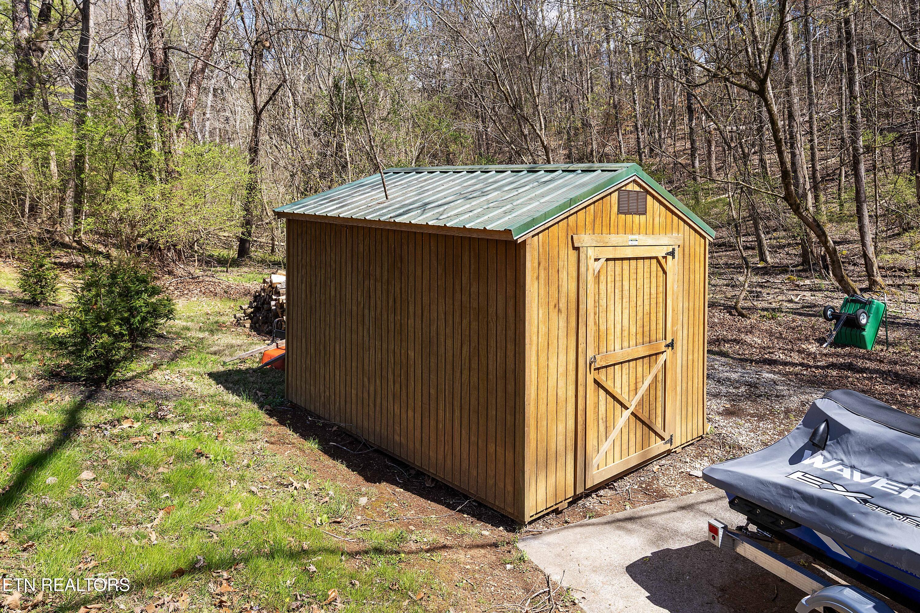 202 Spring View Drive Lenoir City TN 37772
