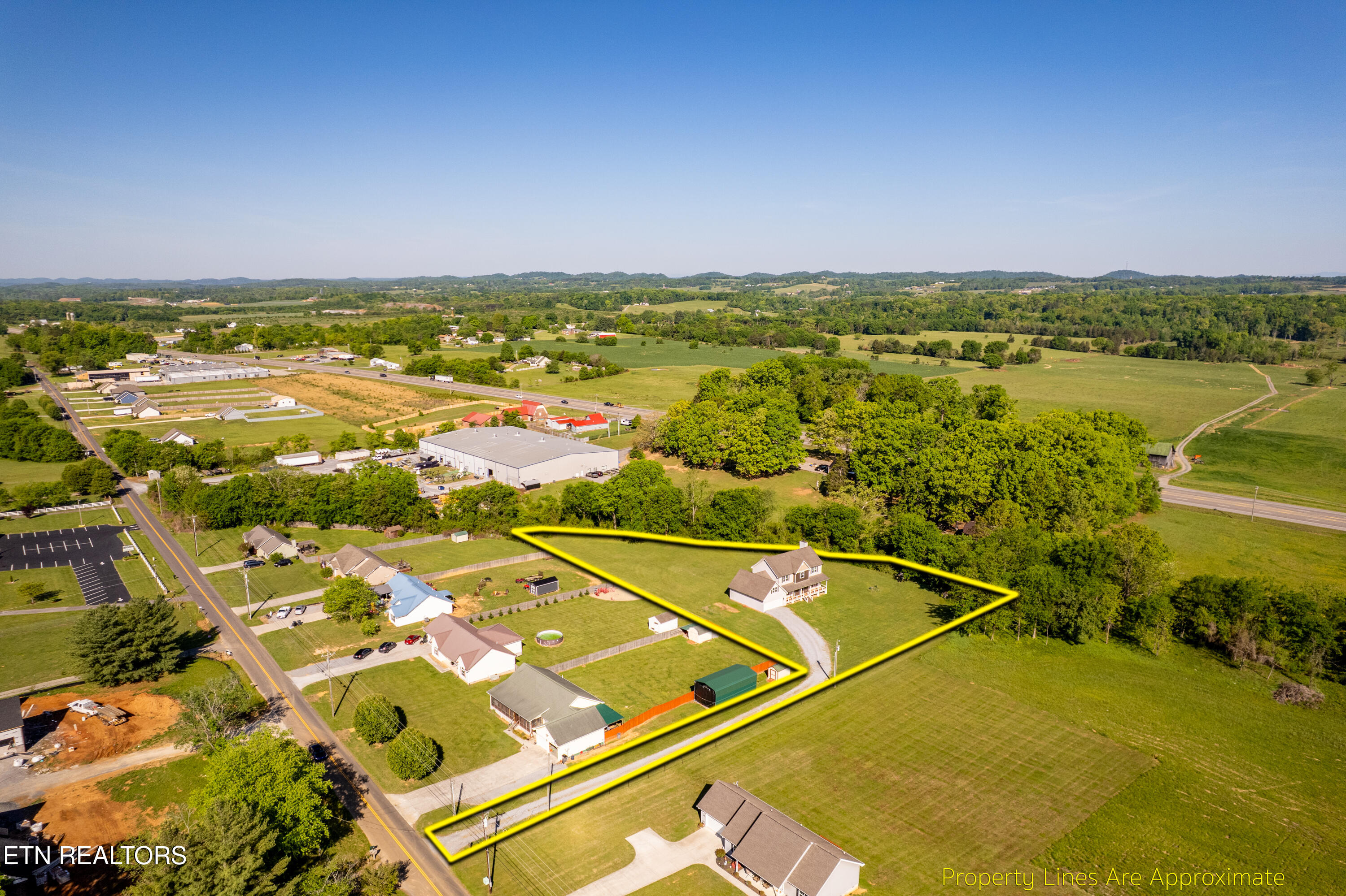 5703 Old Niles Ferry Pike Greenback TN 37742