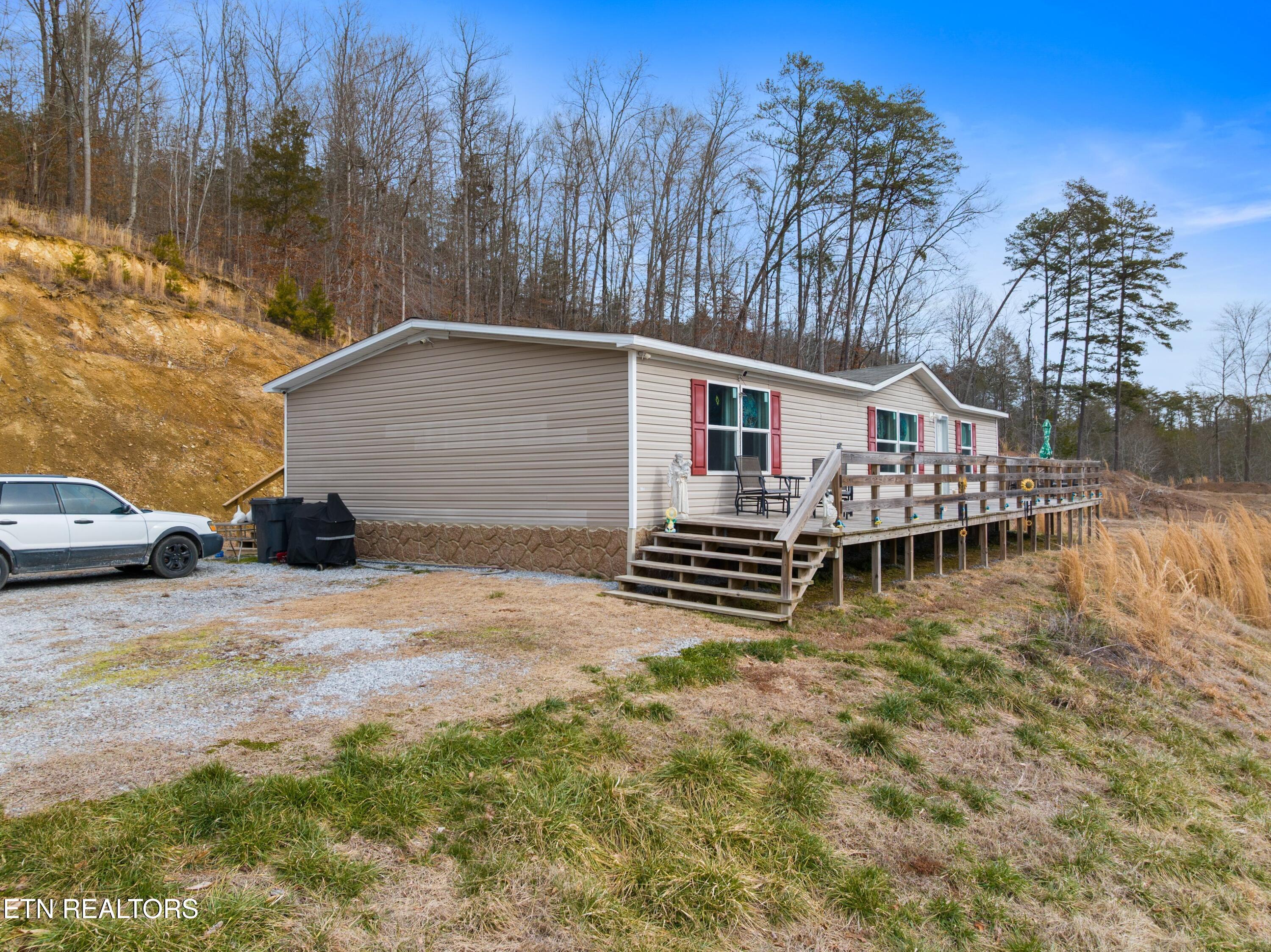 1473 State Highway 33 Tazewell TN 37879
