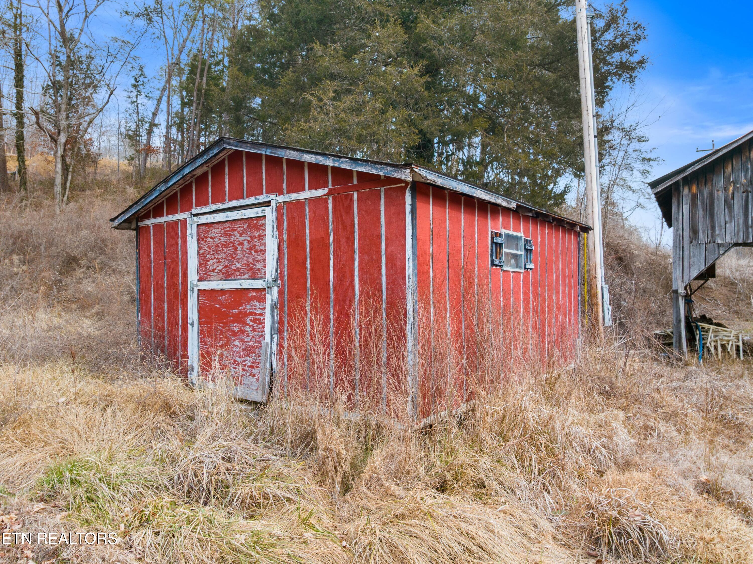 1473 State Highway 33 Tazewell TN 37879