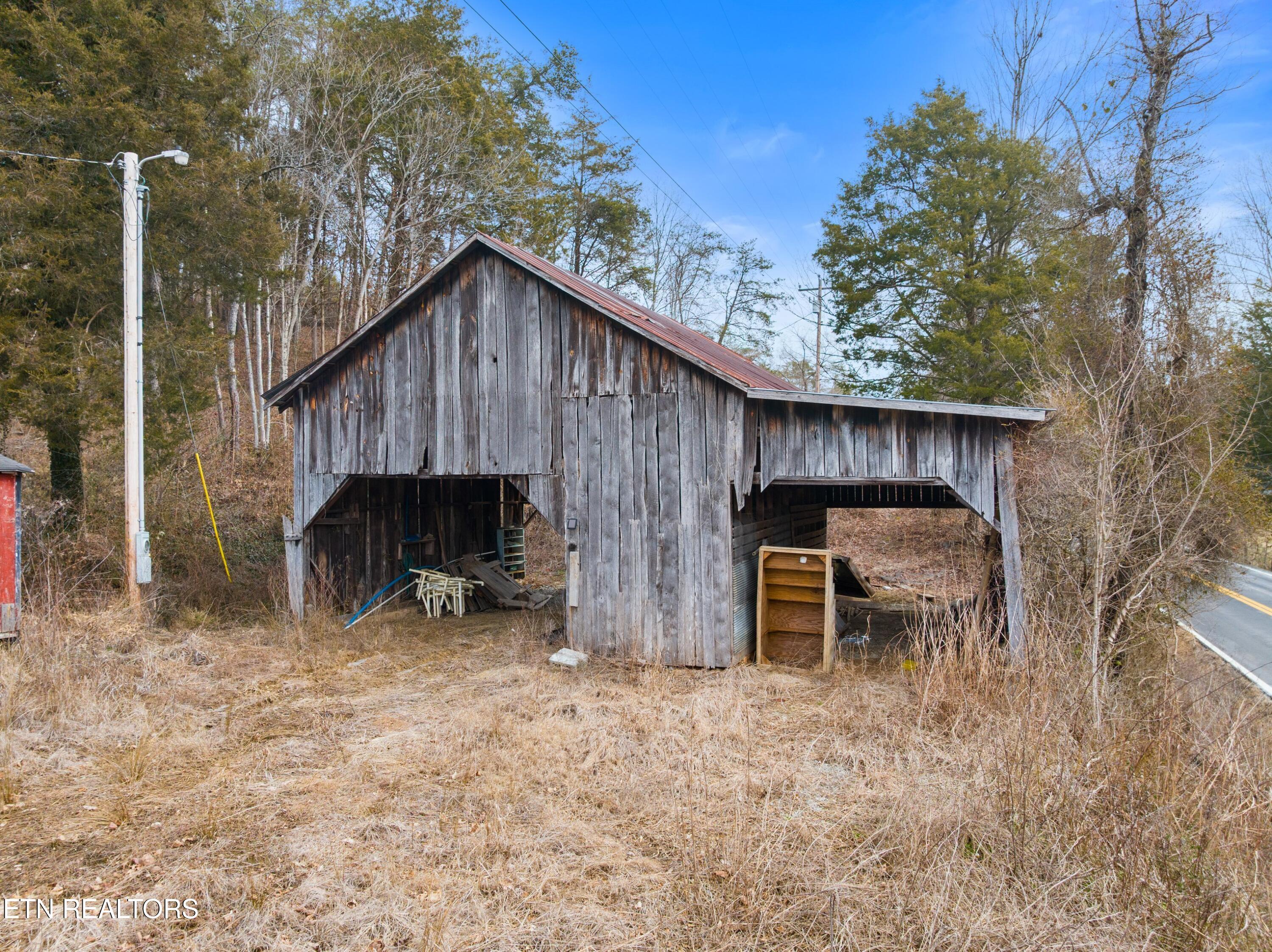 1473 State Highway 33 Tazewell TN 37879