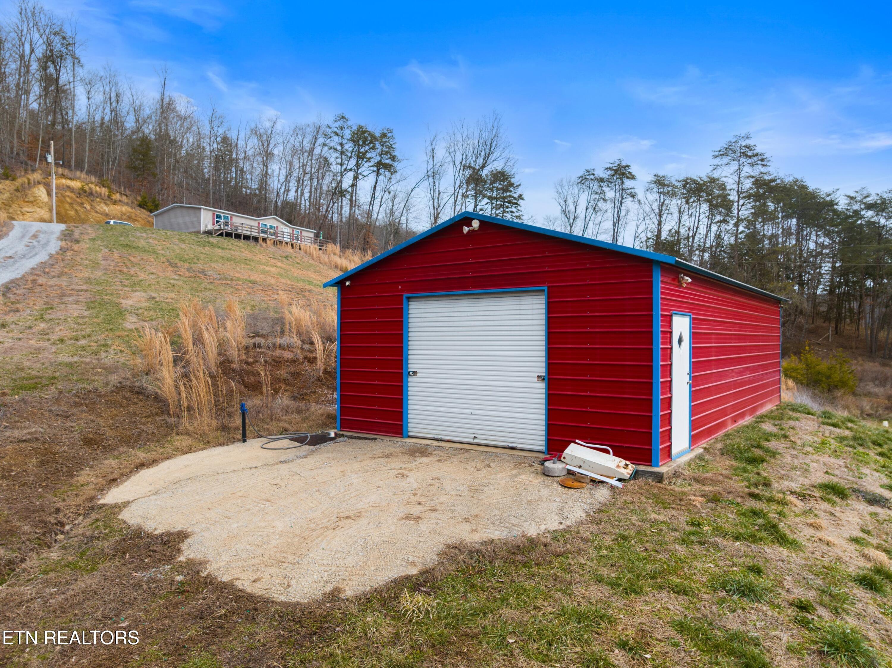 1473 State Highway 33 Tazewell TN 37879