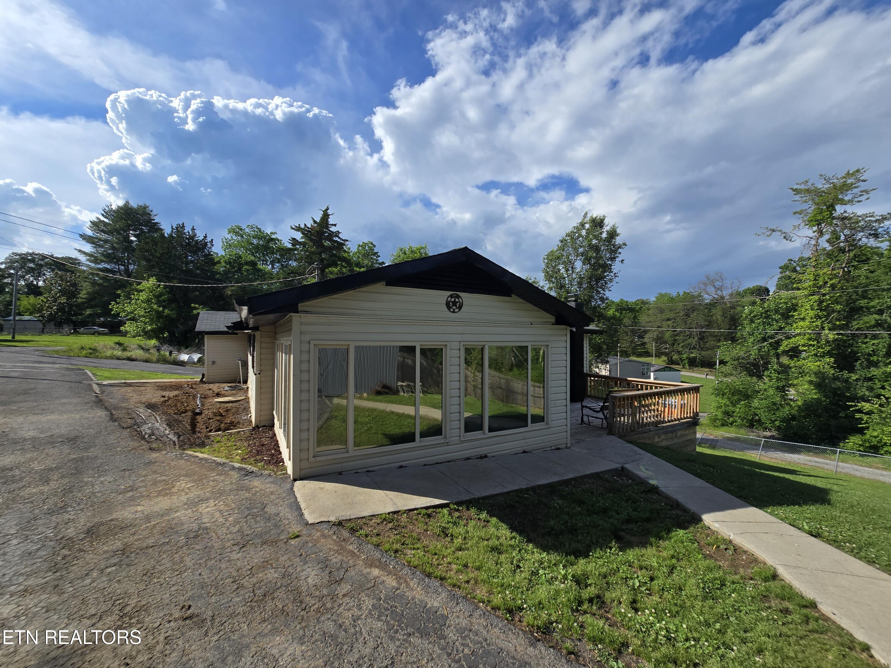 196 Cedar Lane New Tazewell TN 37825