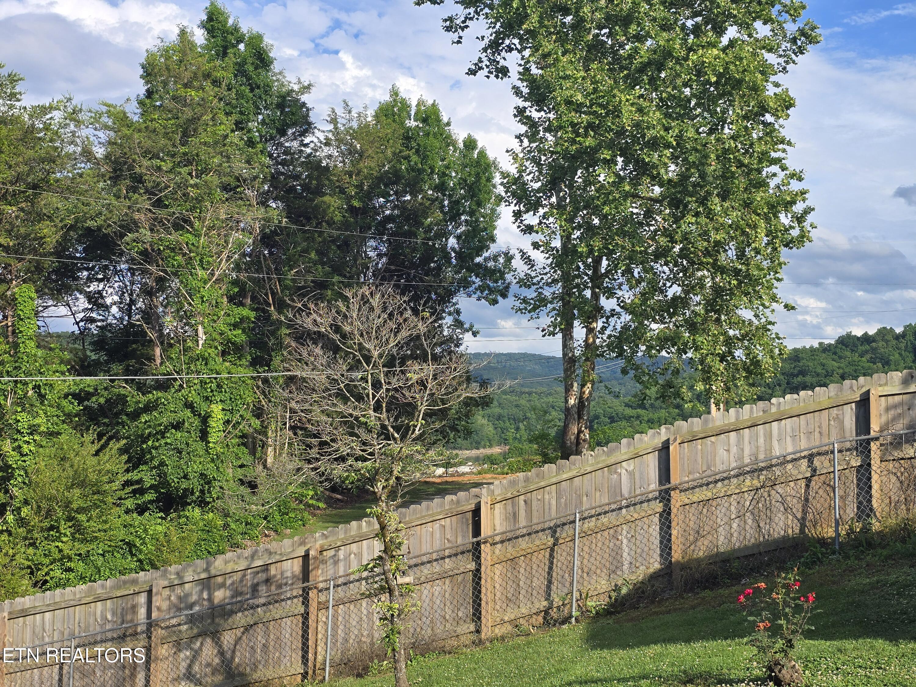 196 Cedar Lane New Tazewell TN 37825