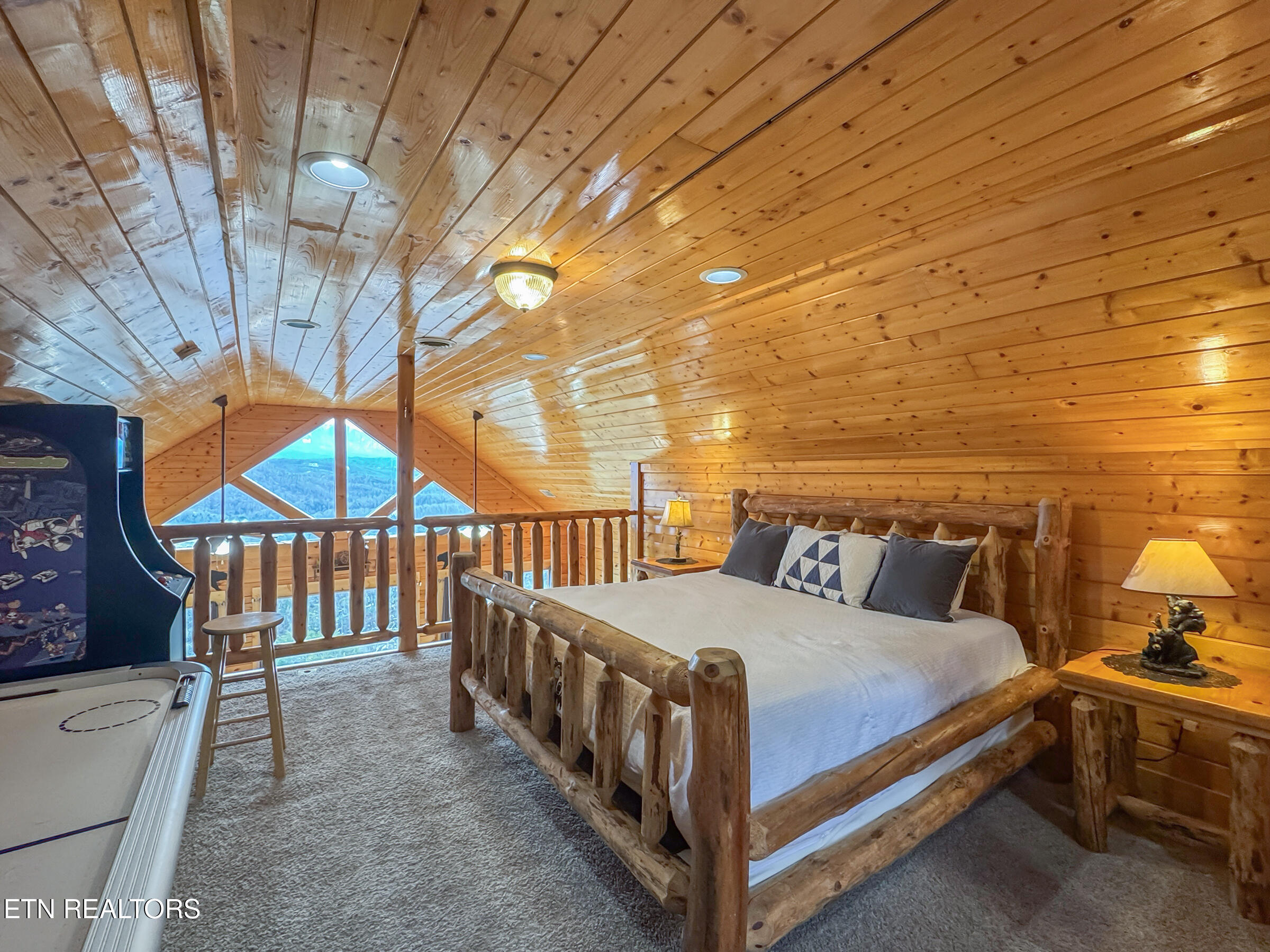 2607 Mountain Glory Trail Sevierville TN 37876