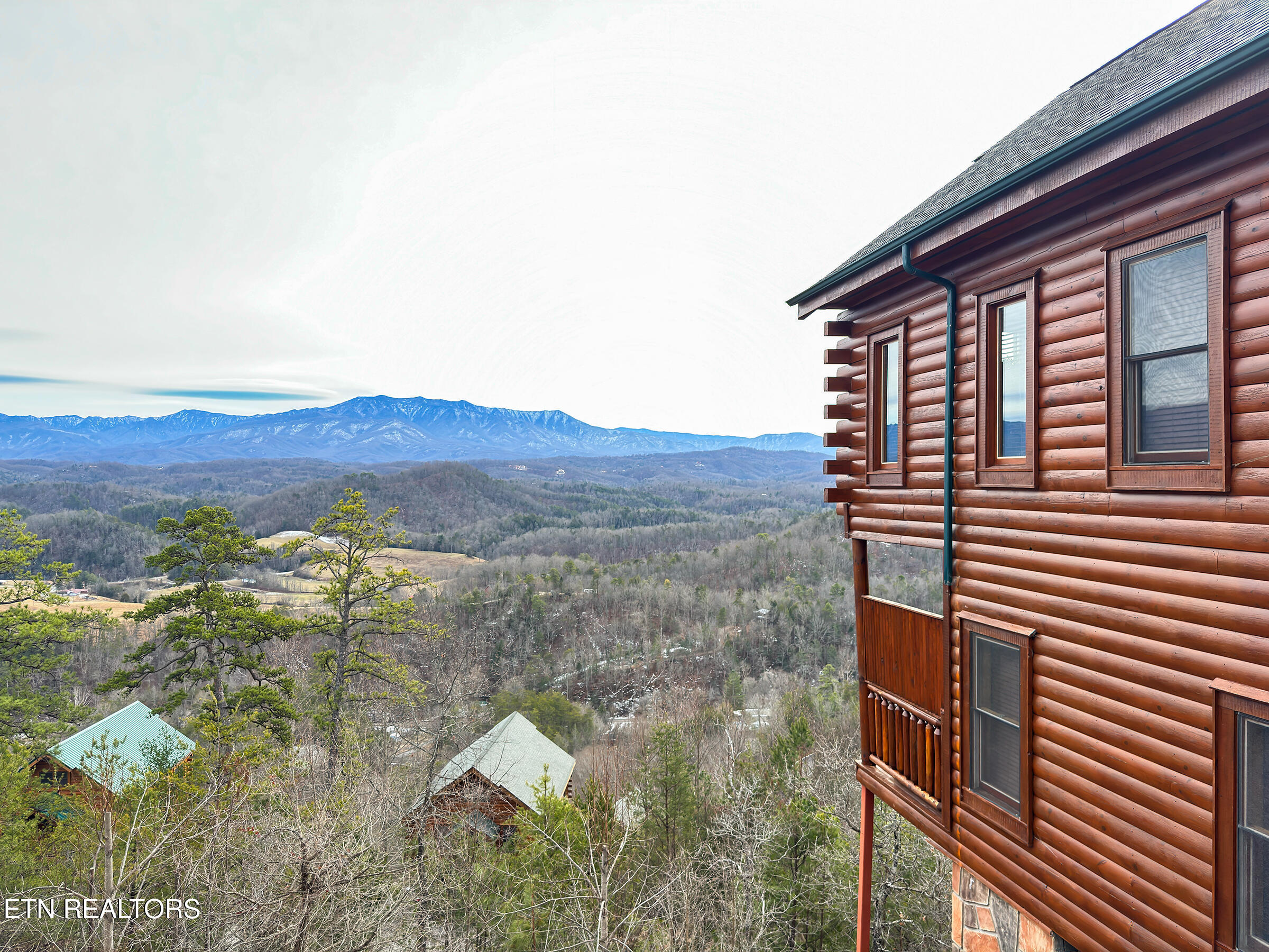 2607 Mountain Glory Trail Sevierville TN 37876