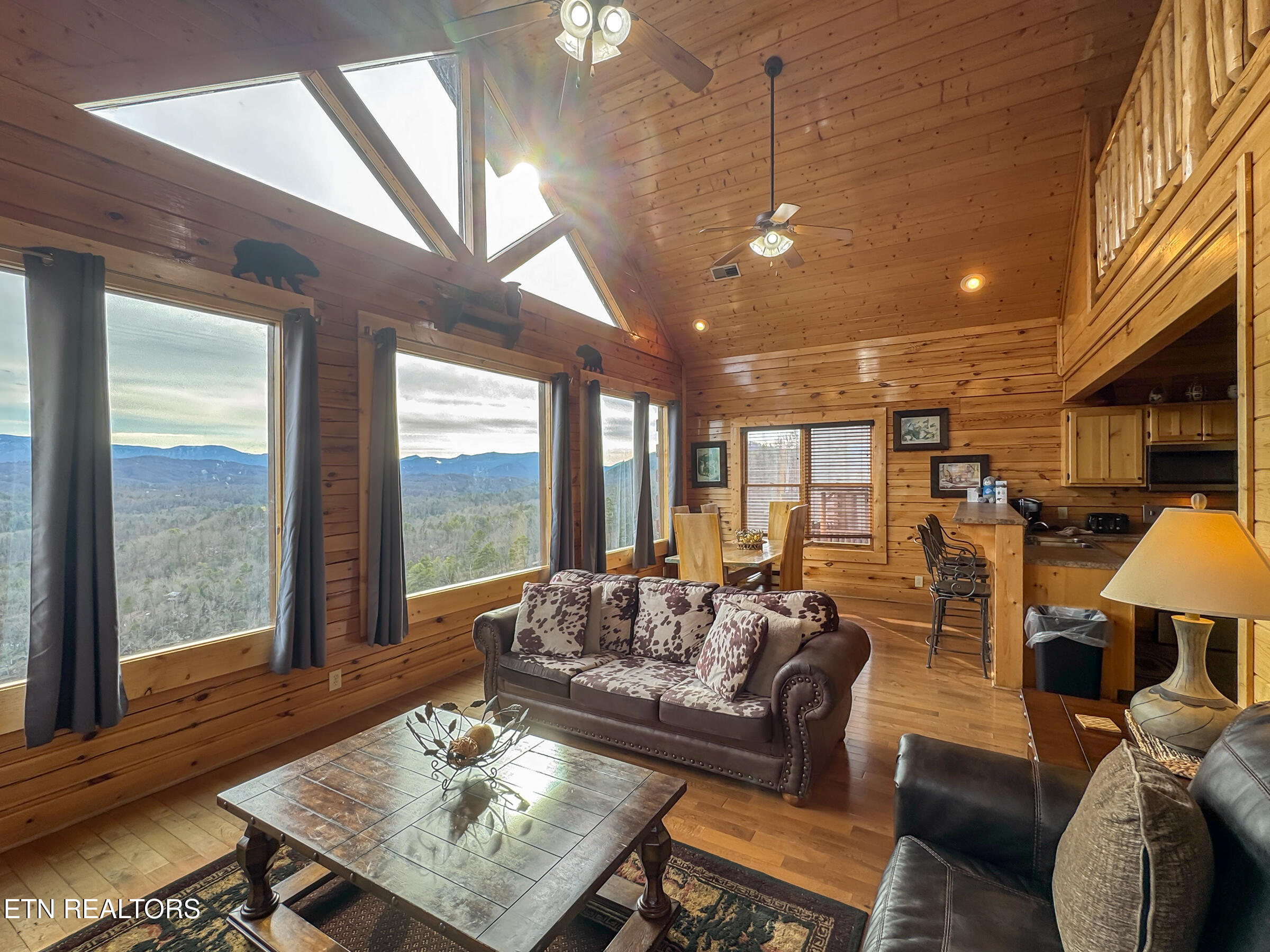 2607 Mountain Glory Trail Sevierville TN 37876