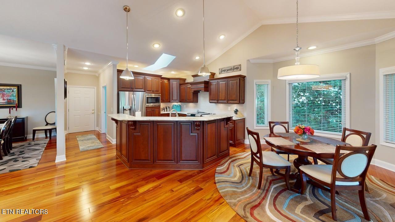 201 Iroquois Circle Loudon TN 37774