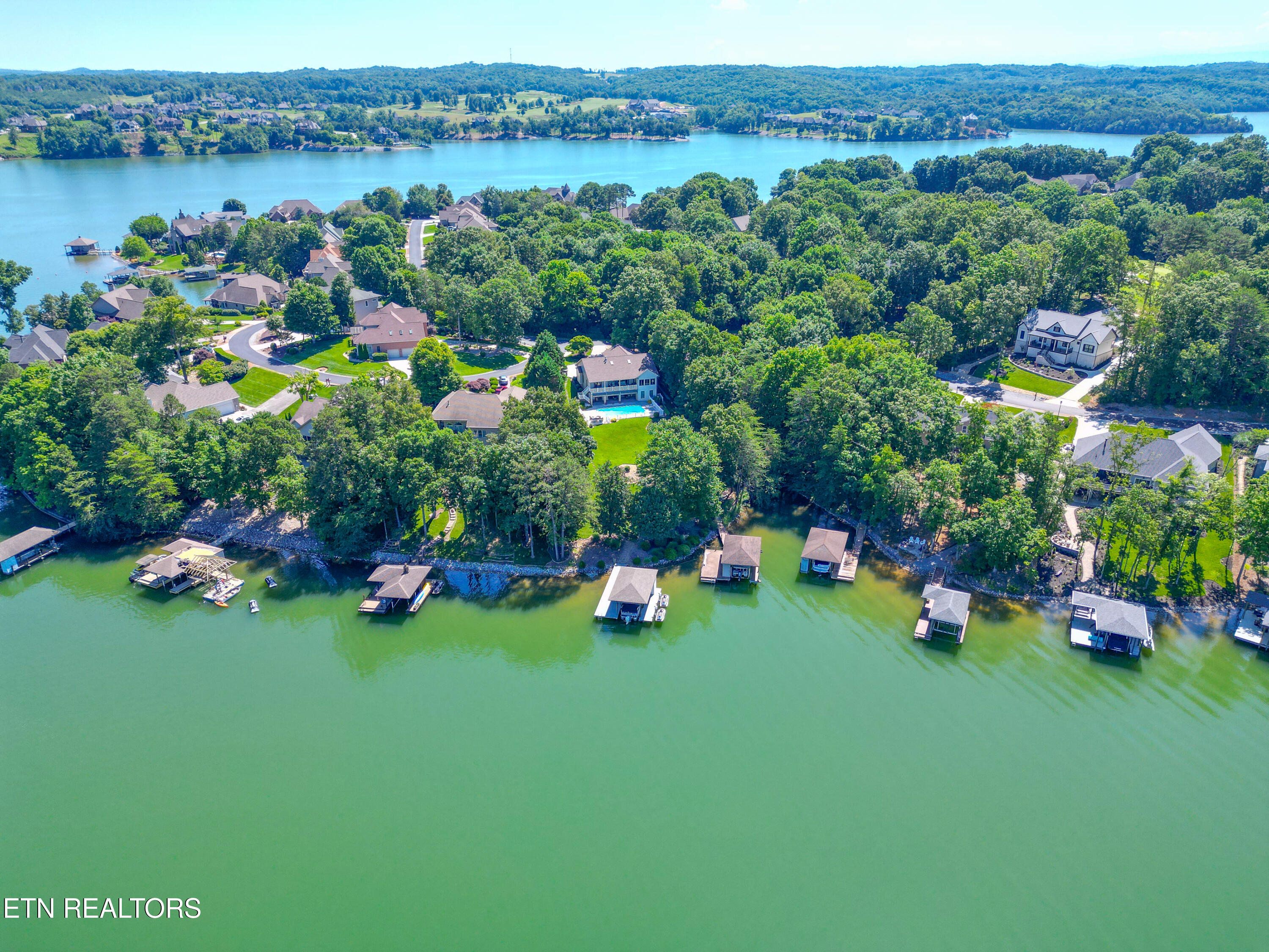 201 Iroquois Circle Loudon TN 37774