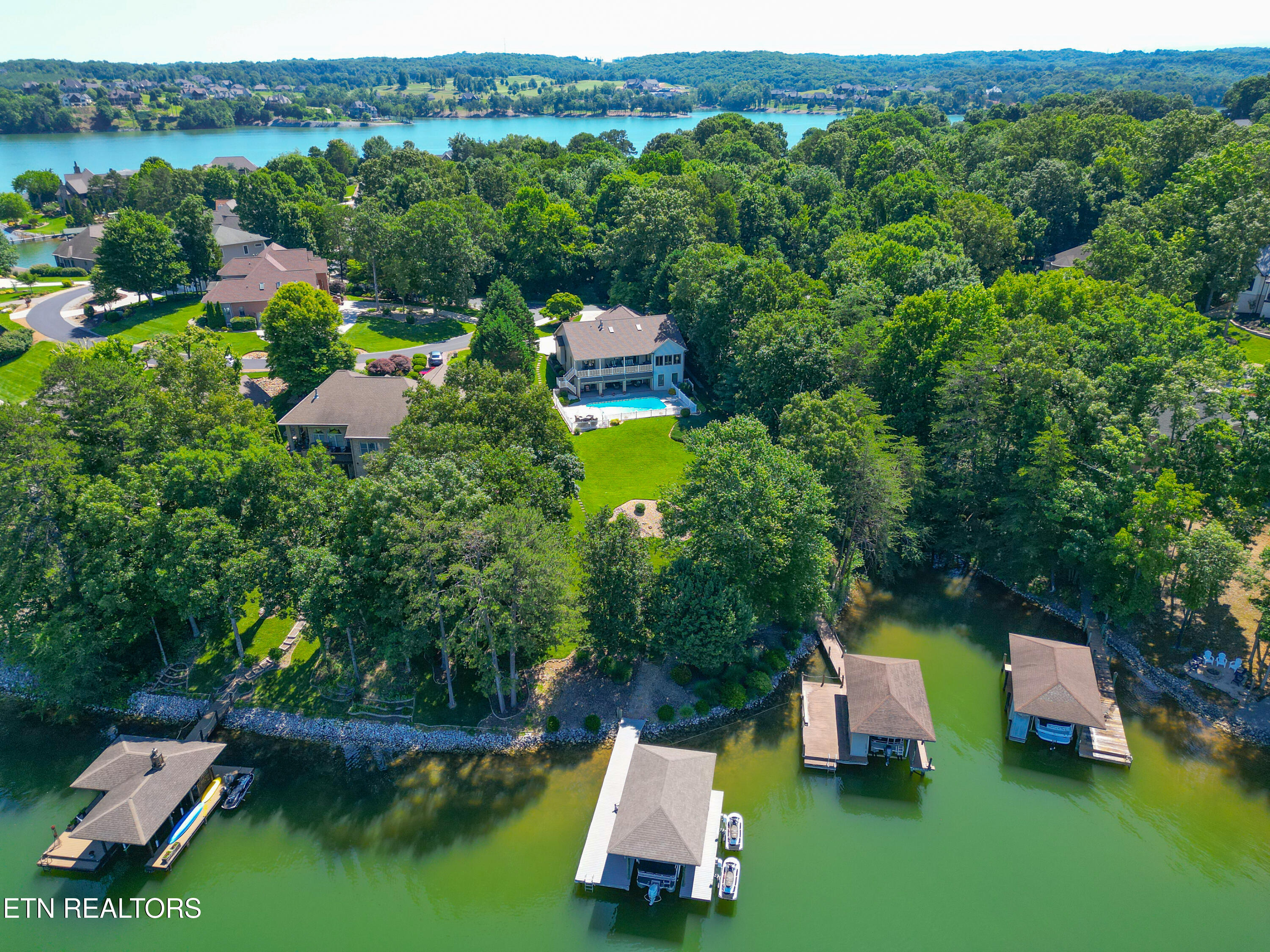 201 Iroquois Circle Loudon TN 37774
