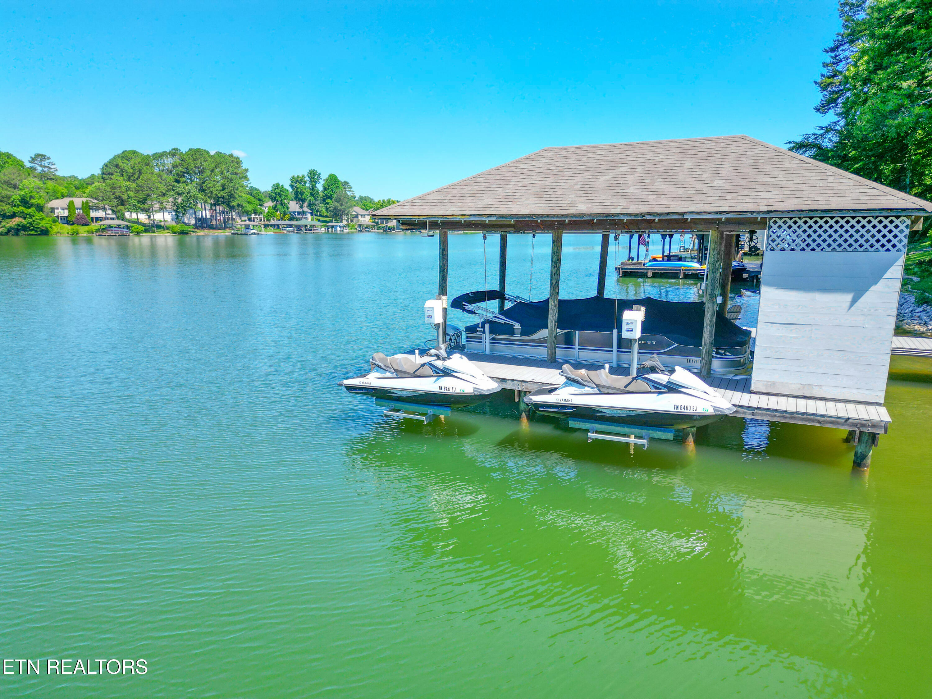 201 Iroquois Circle Loudon TN 37774