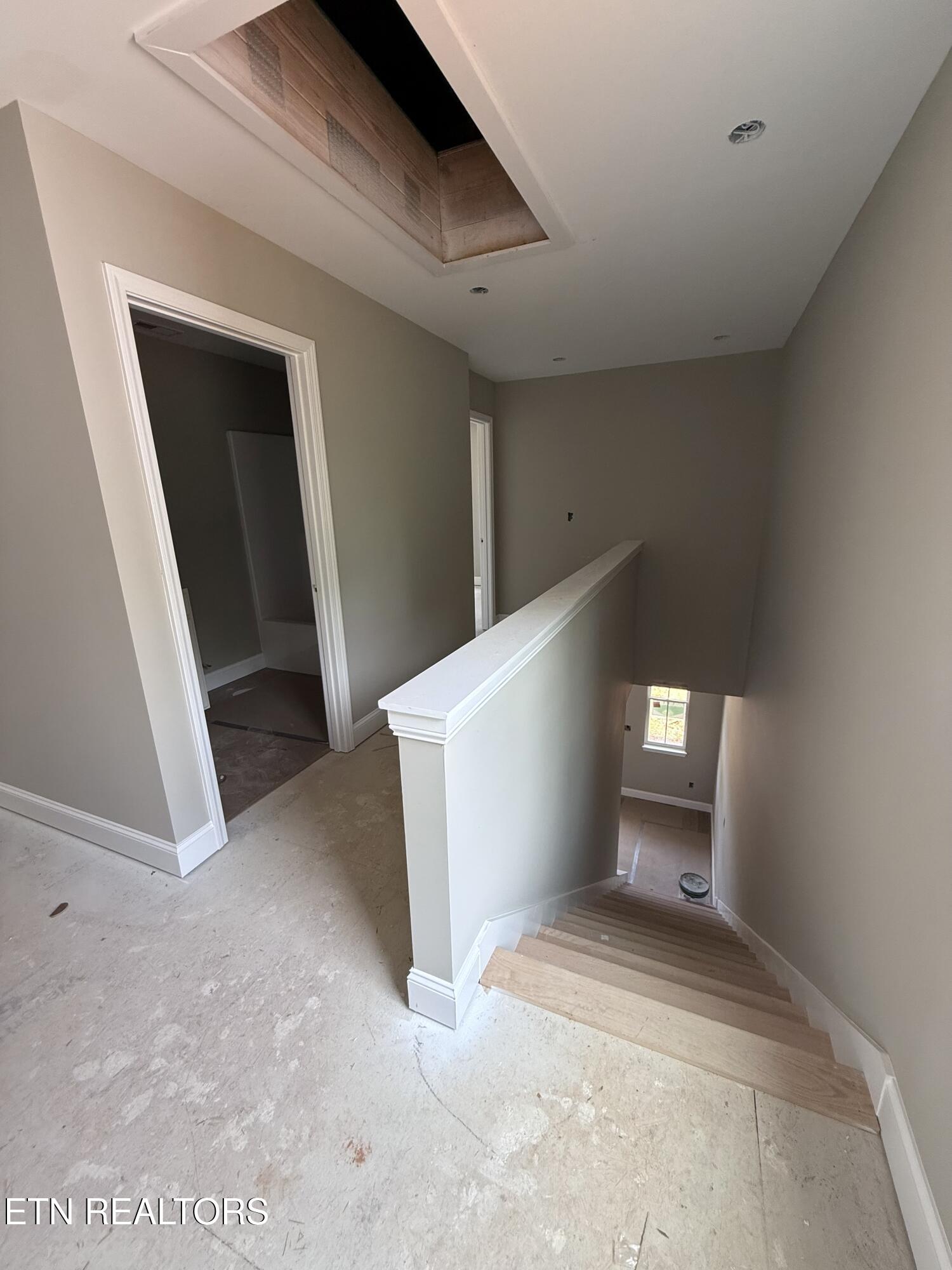 504 8th Avenue Lenoir City TN 37771
