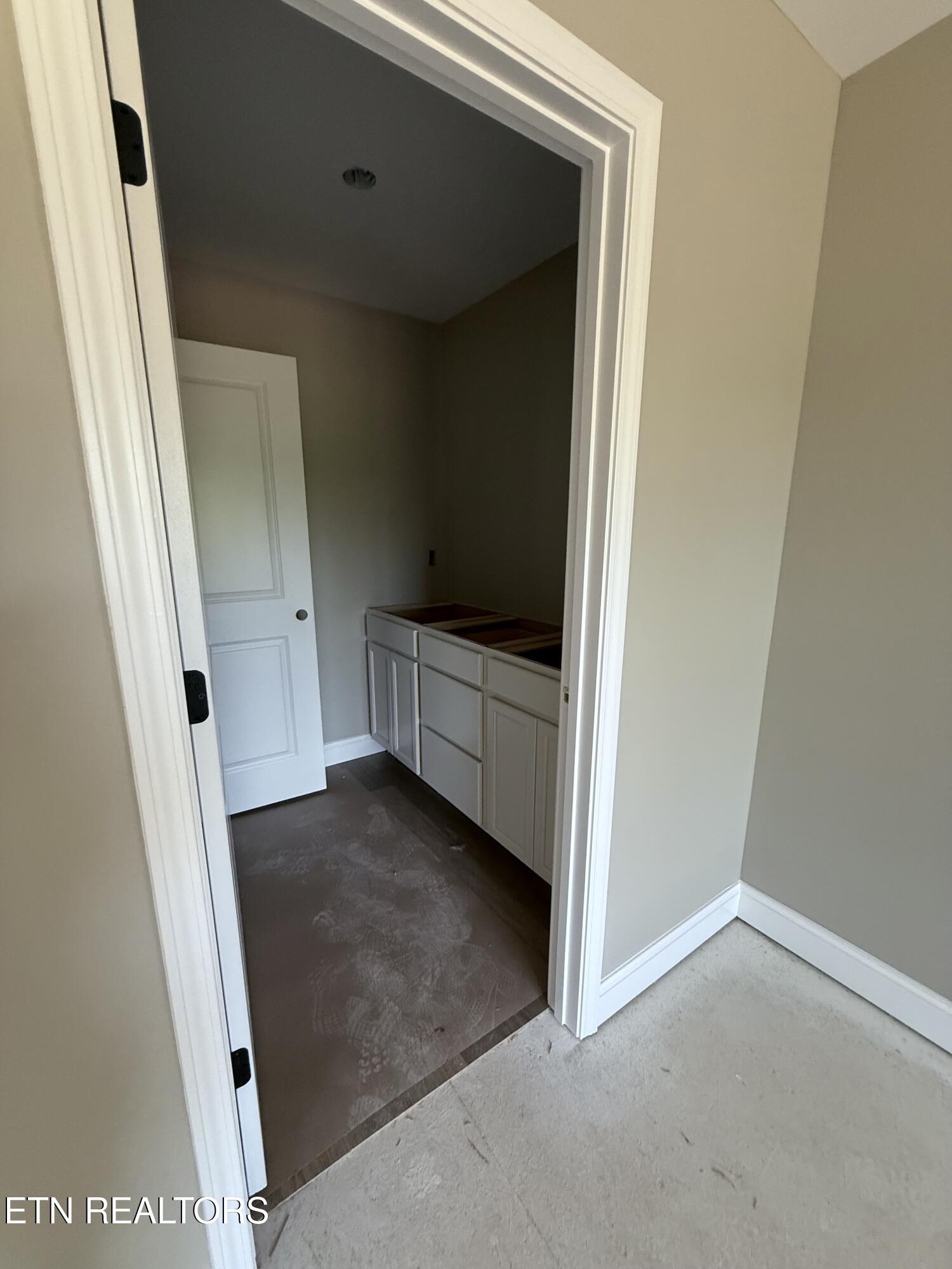 504 8th Avenue Lenoir City TN 37771