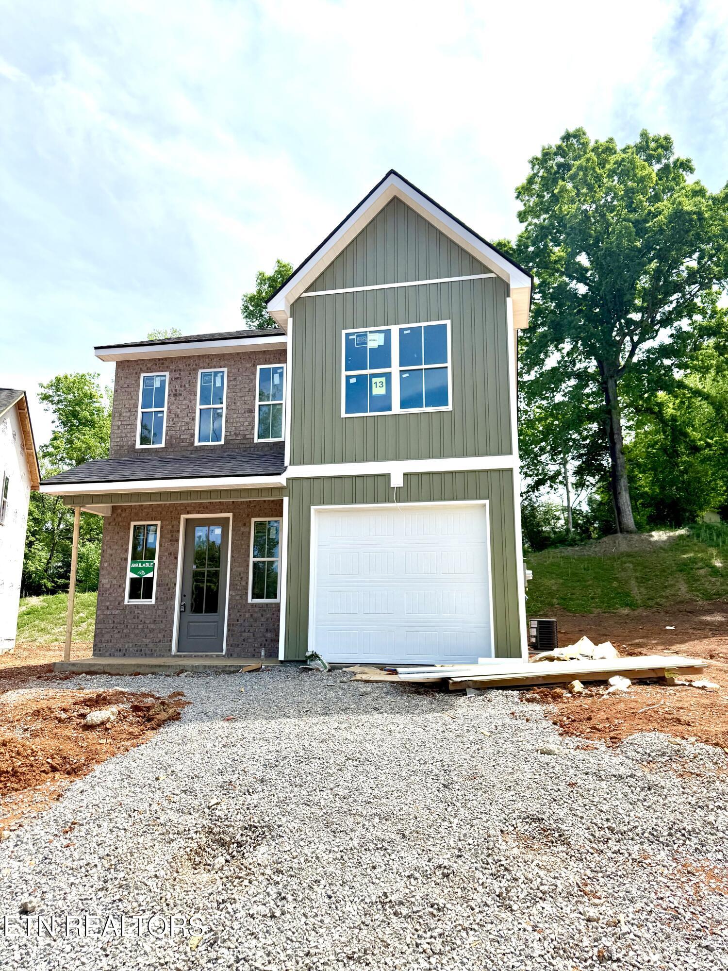 504 8th Avenue Lenoir City TN 37771