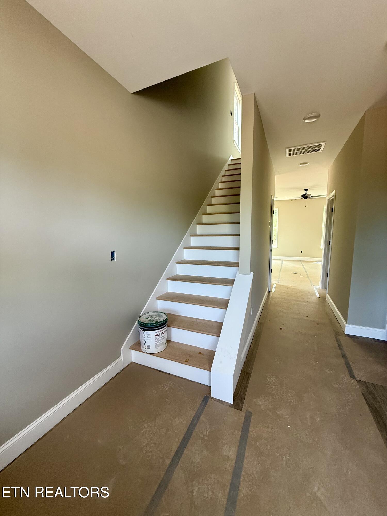 504 8th Avenue Lenoir City TN 37771