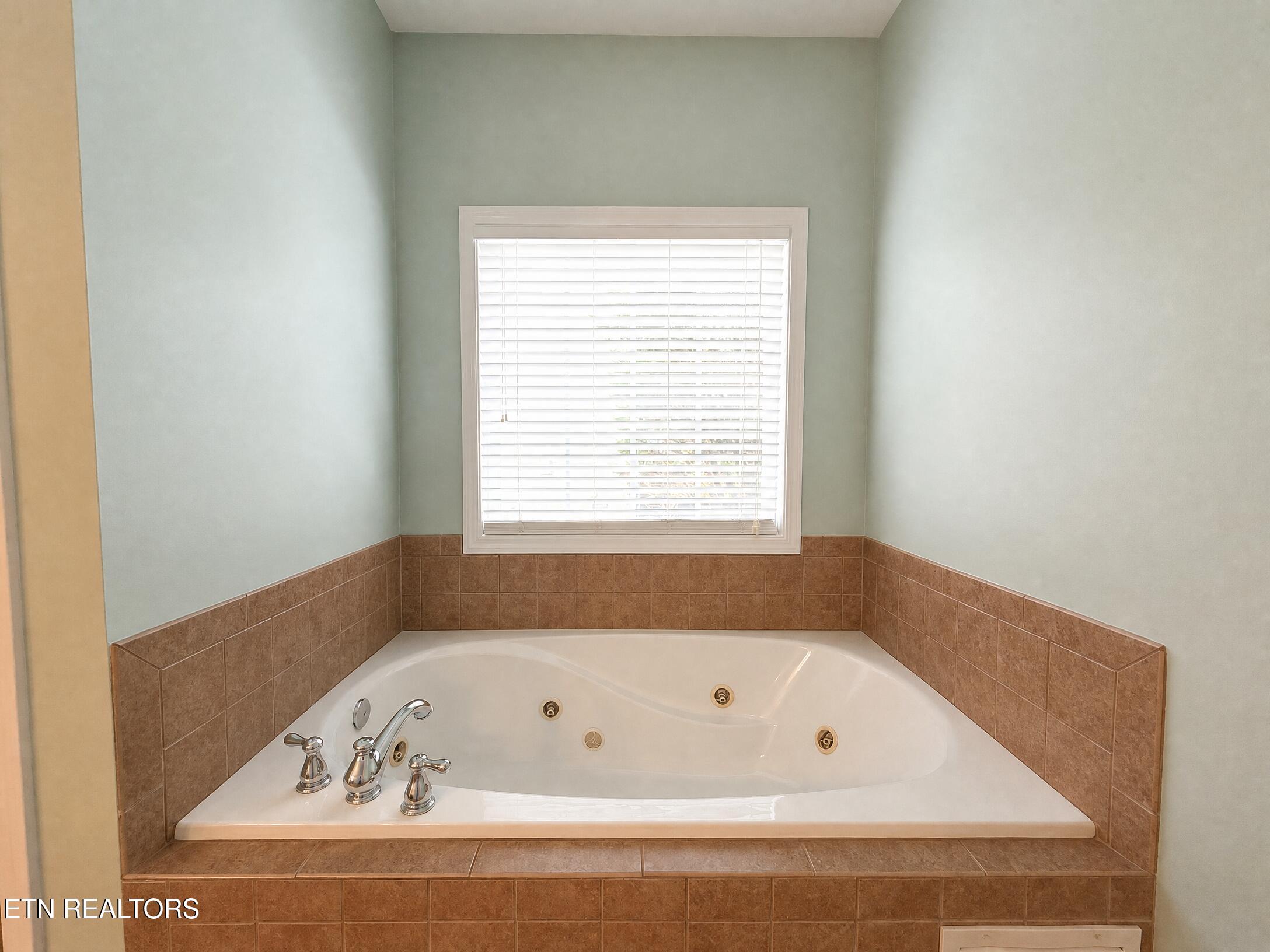 5518 Aromatic Aster Road Knoxville TN 37918