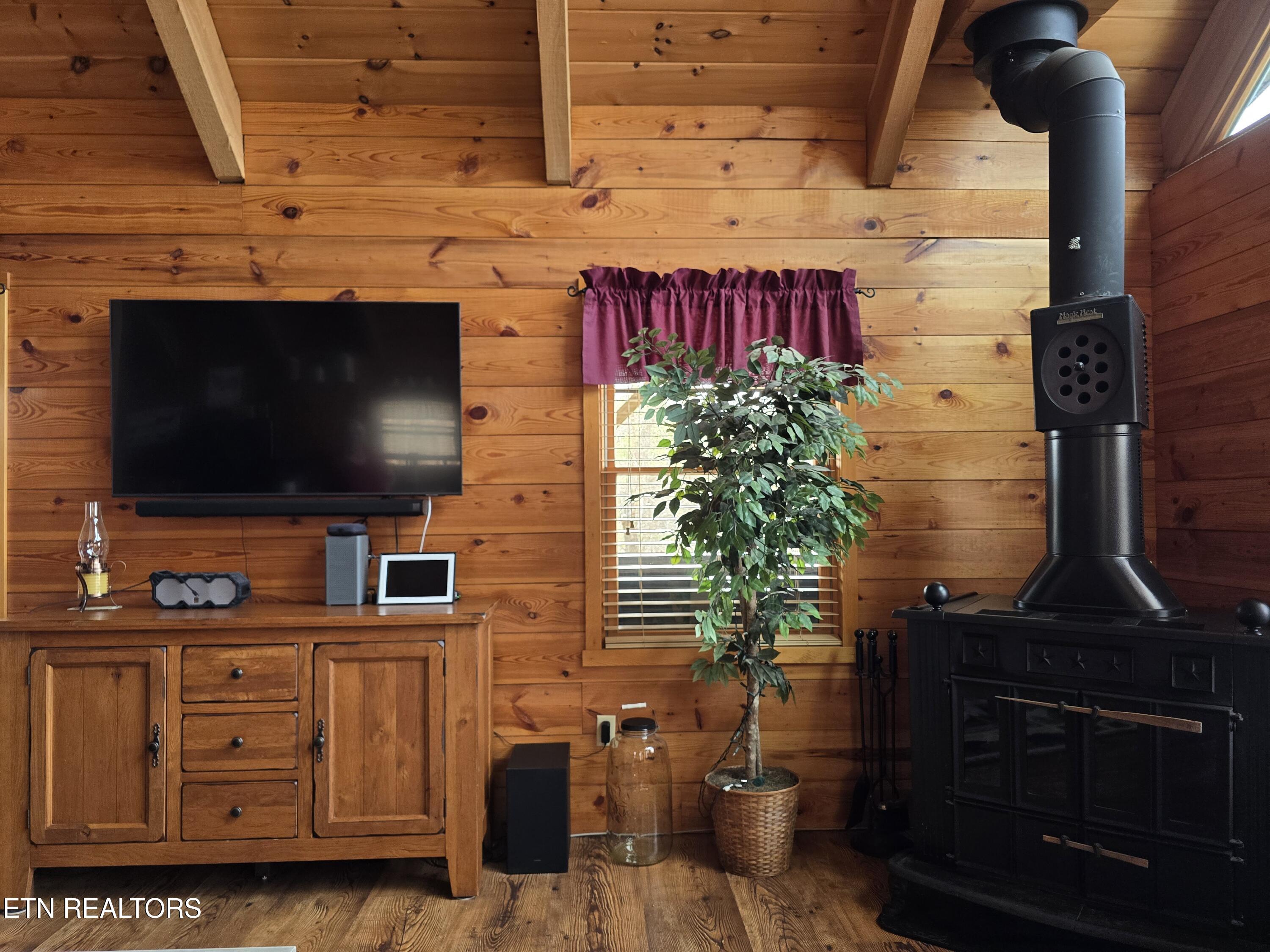 5316 Tennessee 66 Sneedville TN 37869
