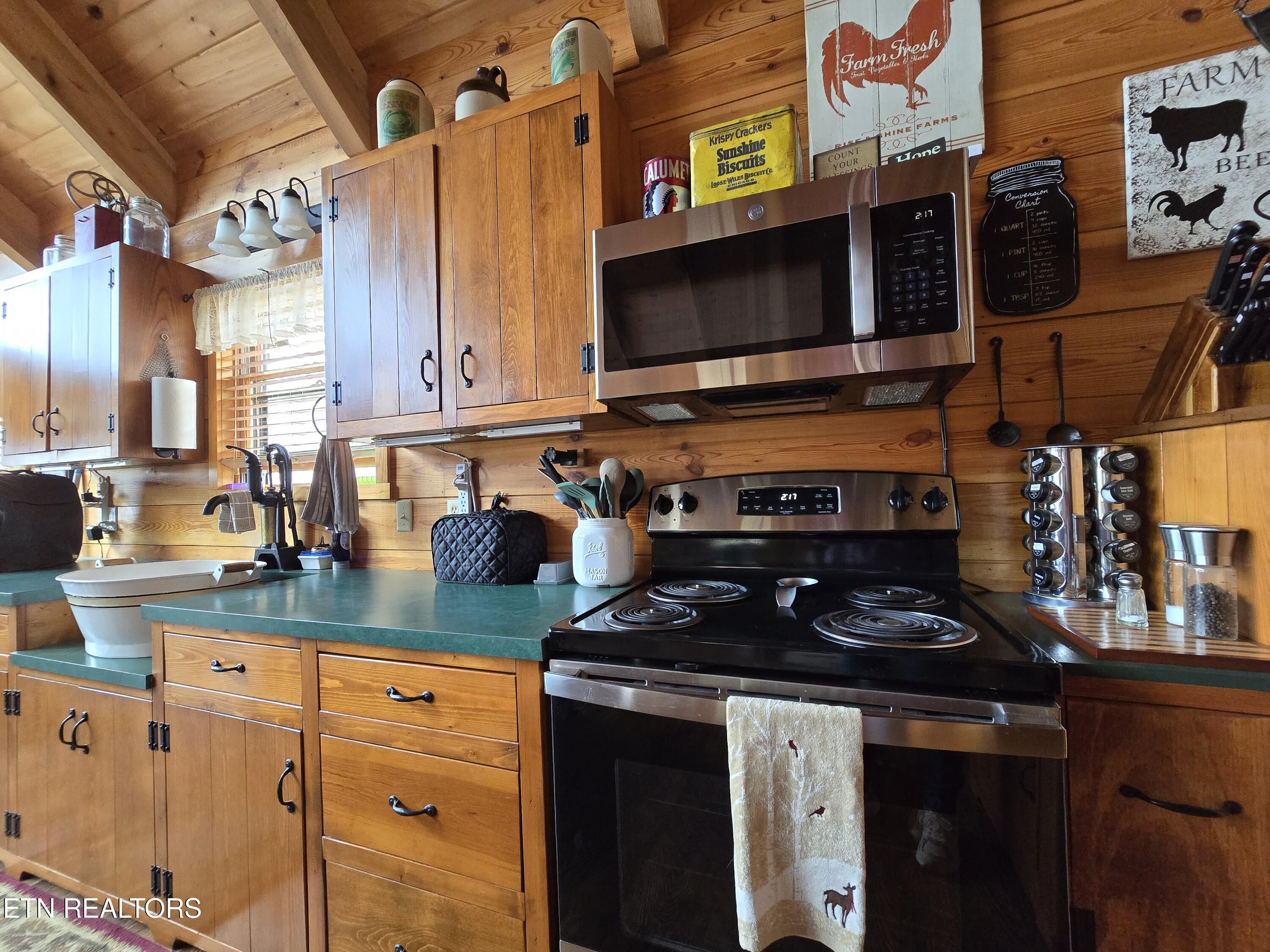 5316 Tennessee 66 Sneedville TN 37869