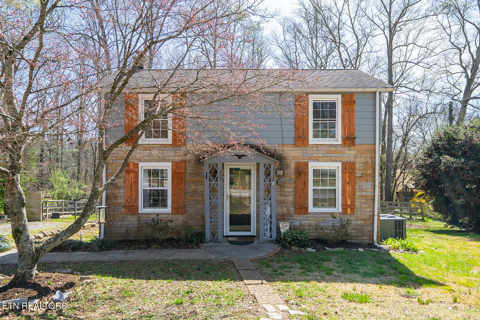 200 Oak Road Norris TN 37828