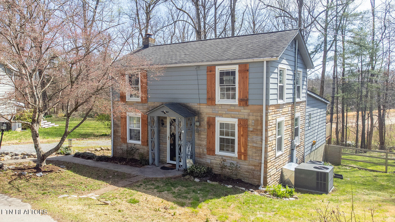 200 Oak Road Norris TN 37828