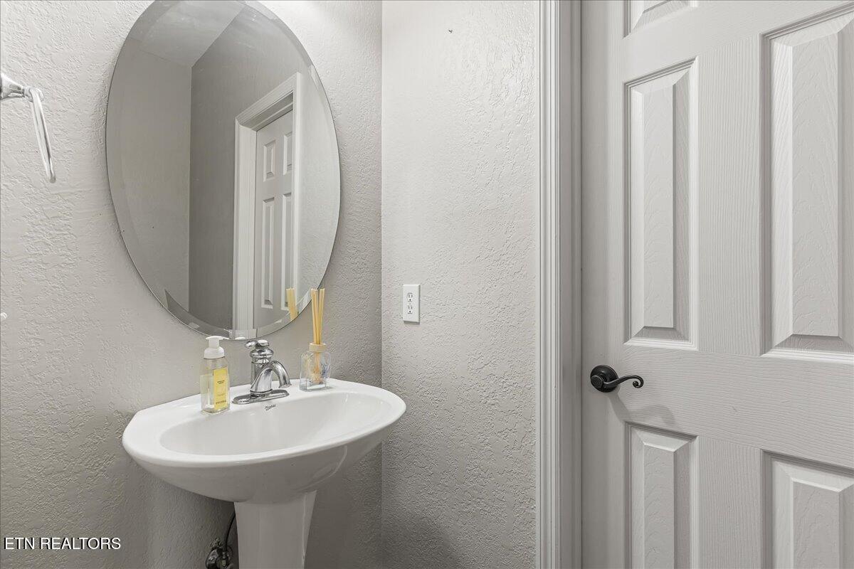 410 Ashbury Circle Sweetwater TN 37874