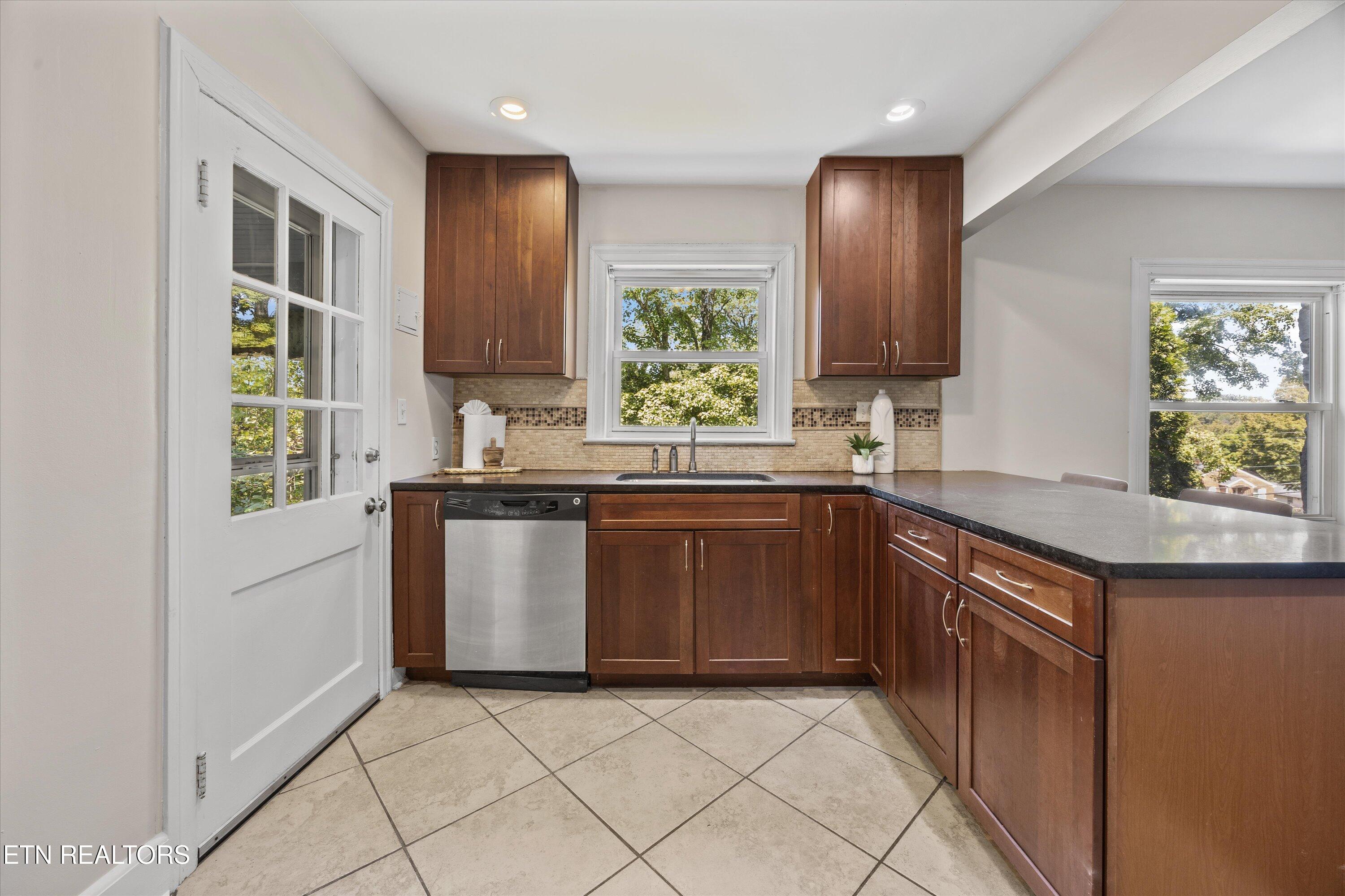 5106 Holston Drive Knoxville TN 37914