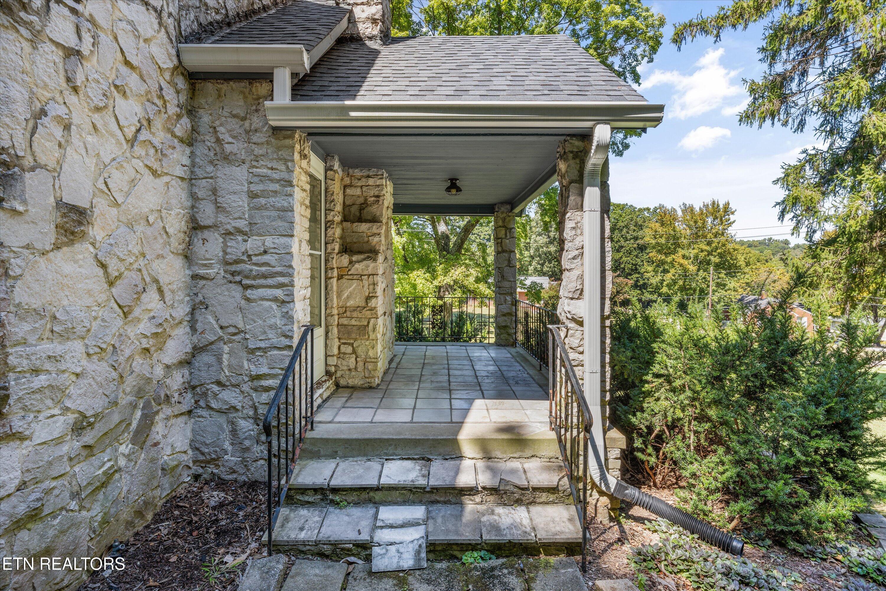 5106 Holston Drive Knoxville TN 37914