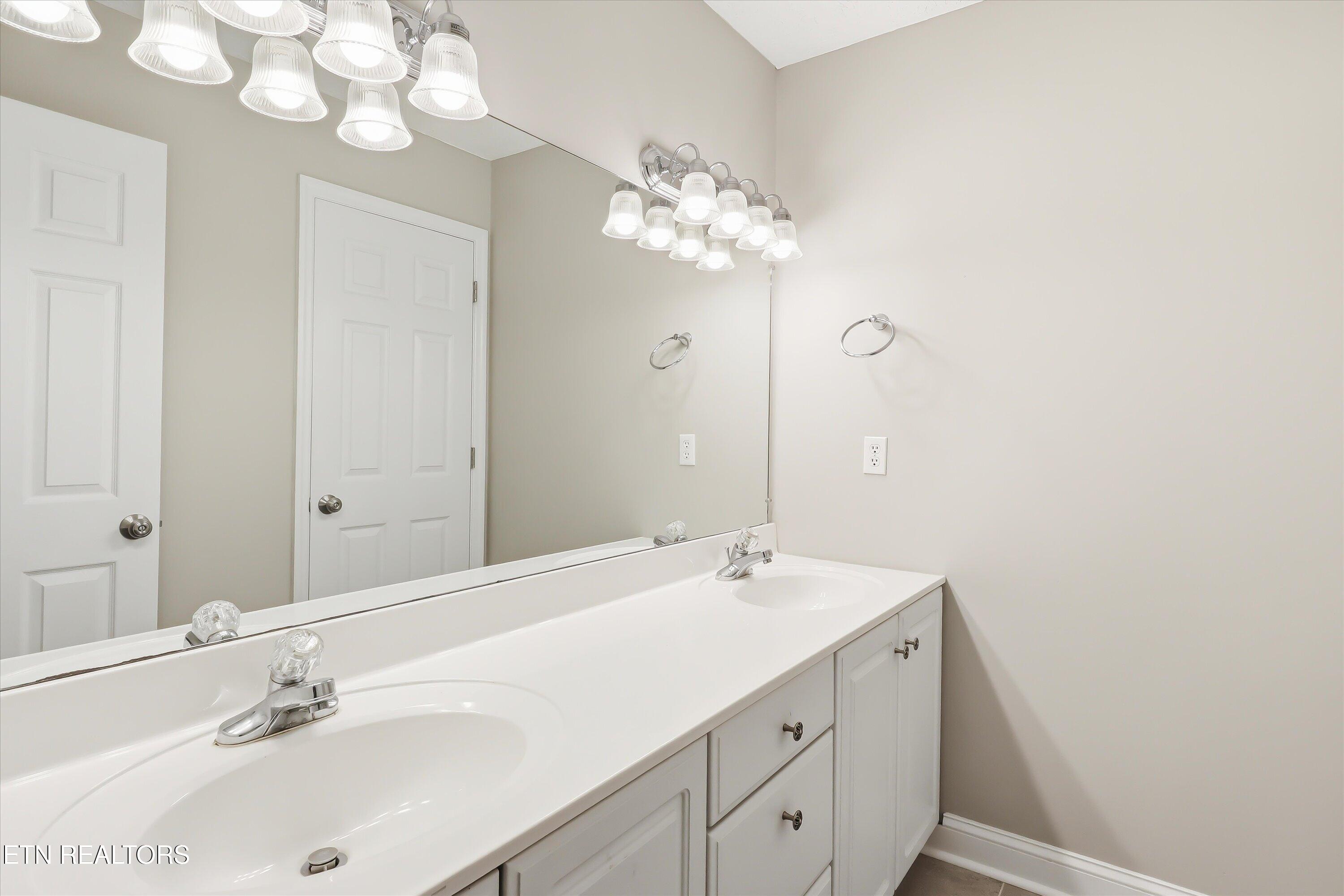 2376 Conners Creek Circle Knoxville TN 37932