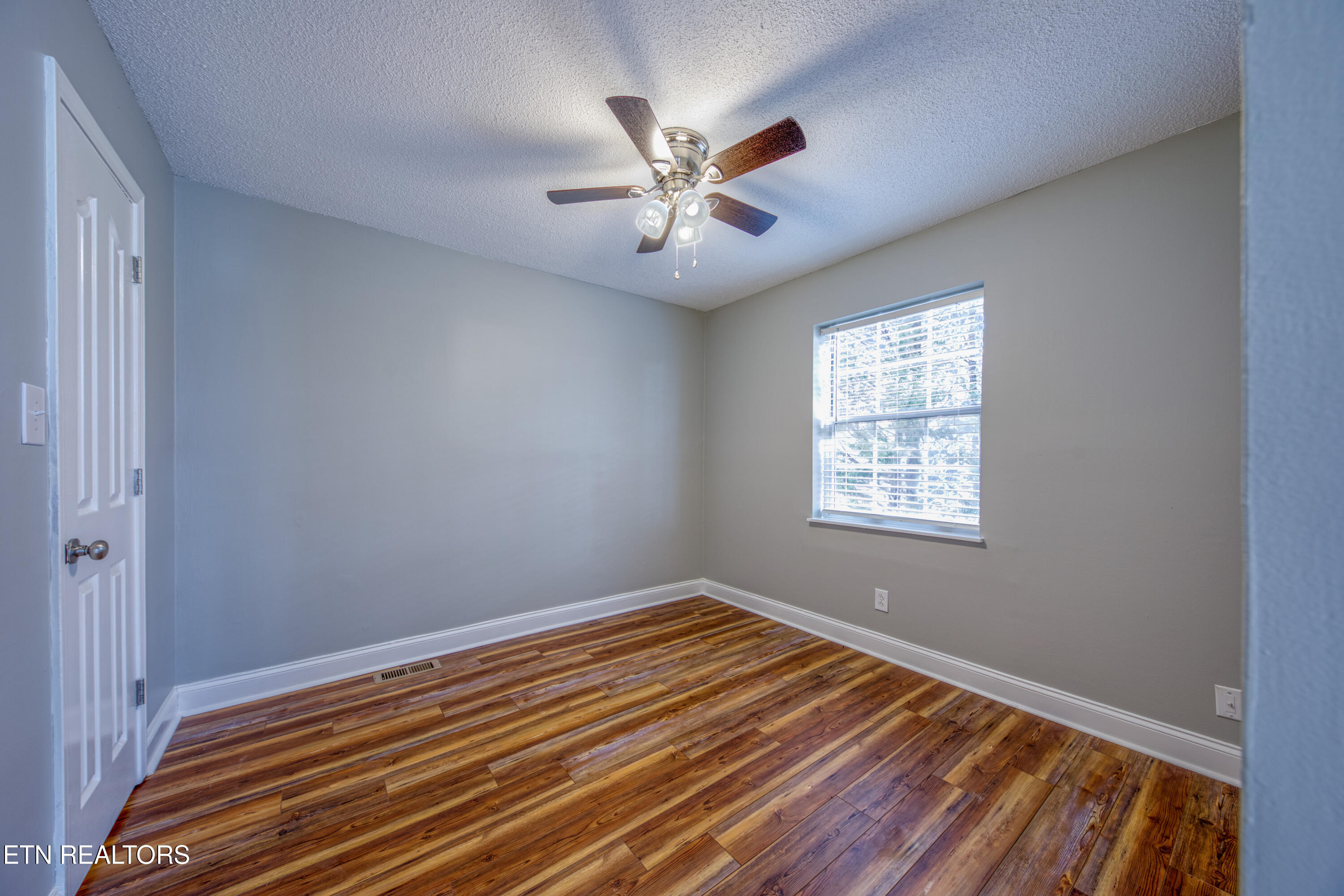 2205 Ridgecrest Drive Knoxville TN 37918