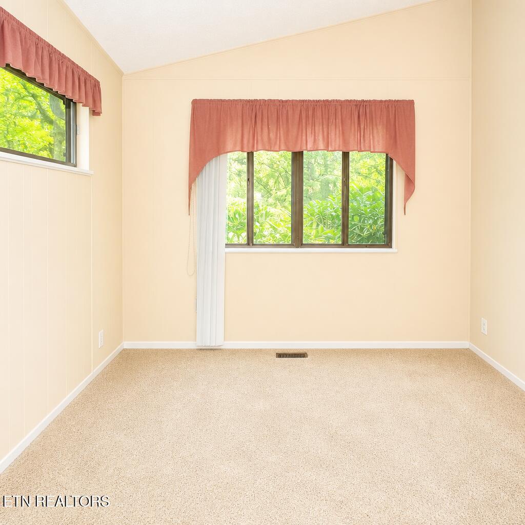 106 London Court Crossville TN 38558
