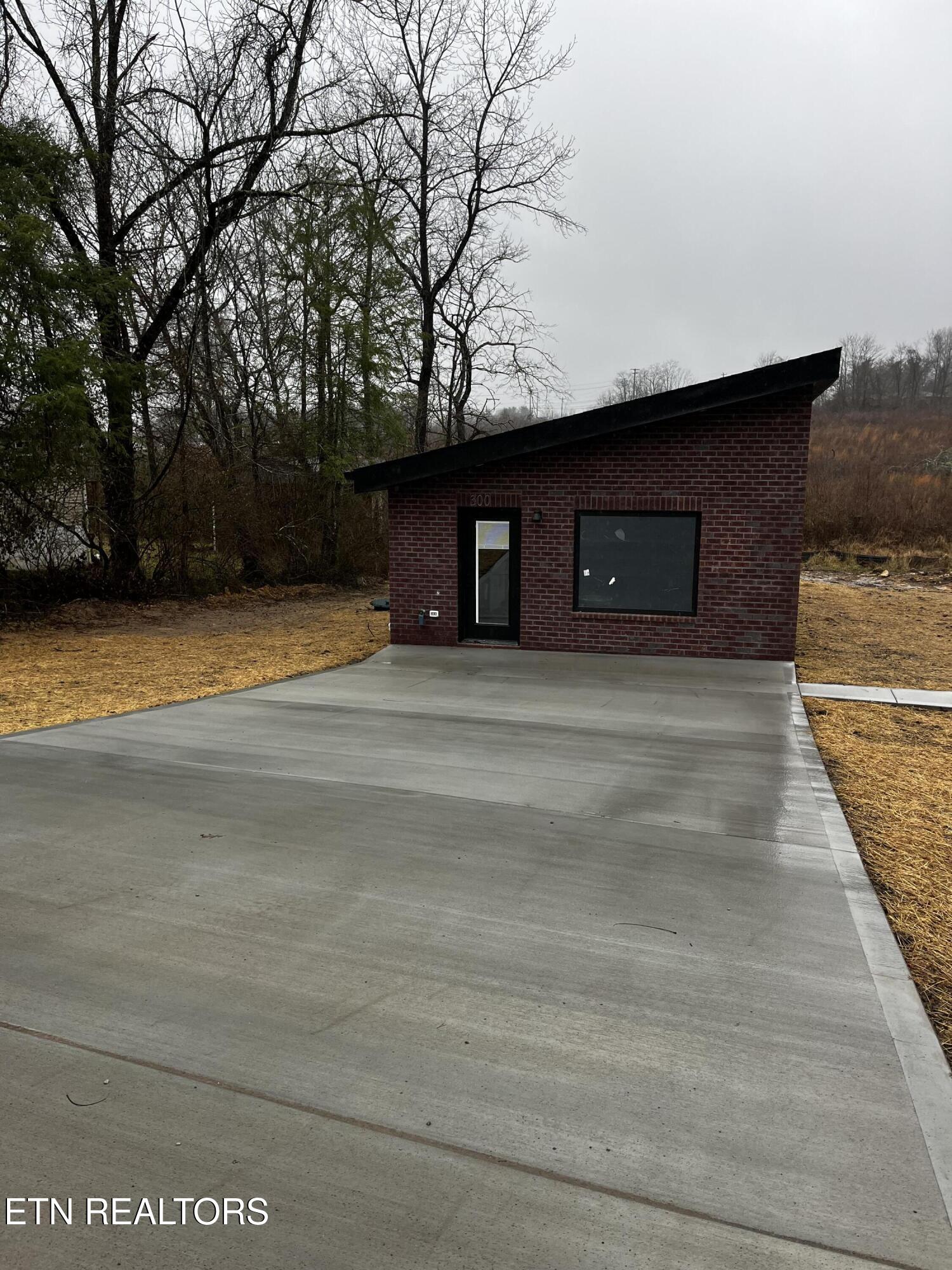 300 Old Mail Road Crossville TN 38555