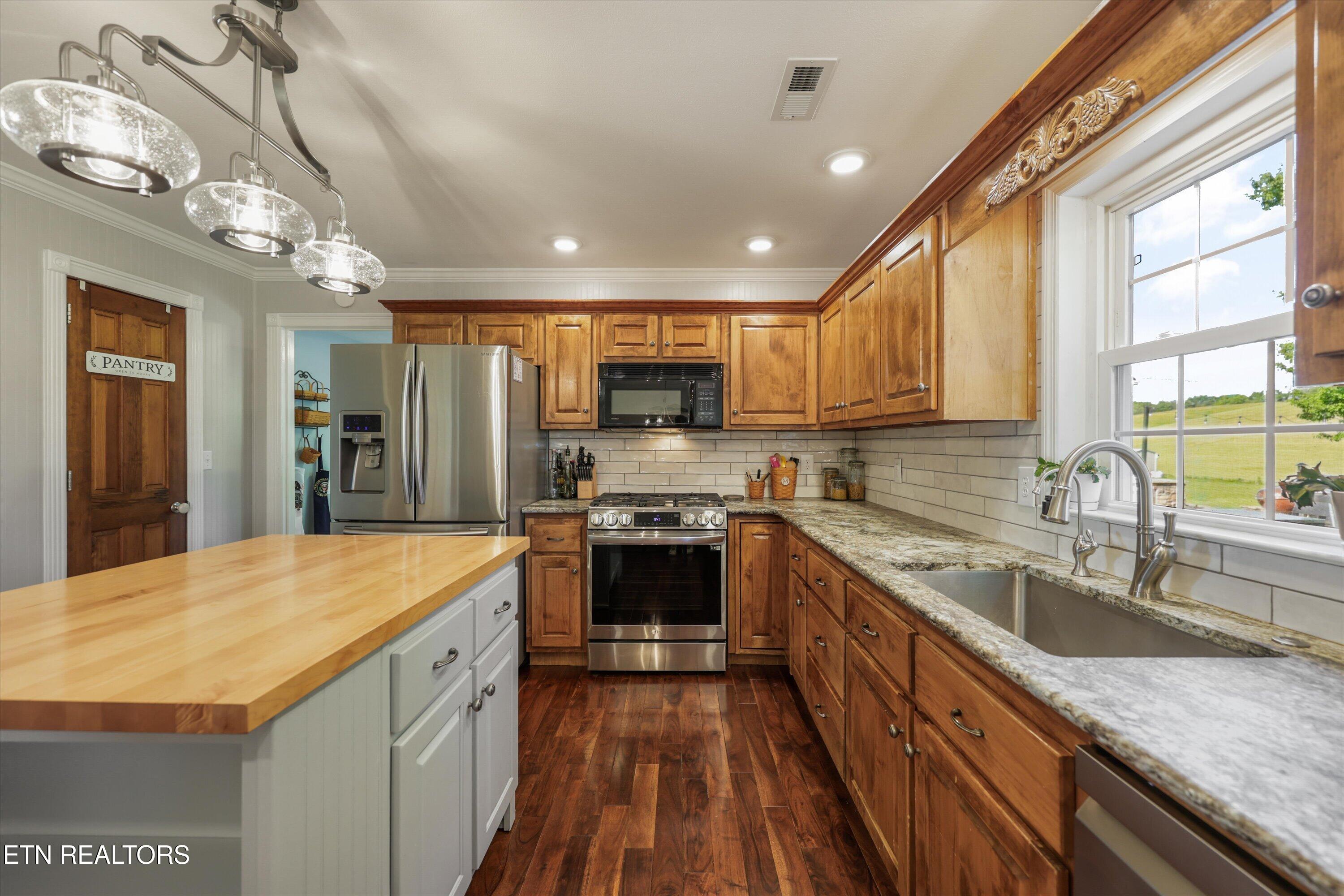 1167 Sable Road Spring City TN 37381