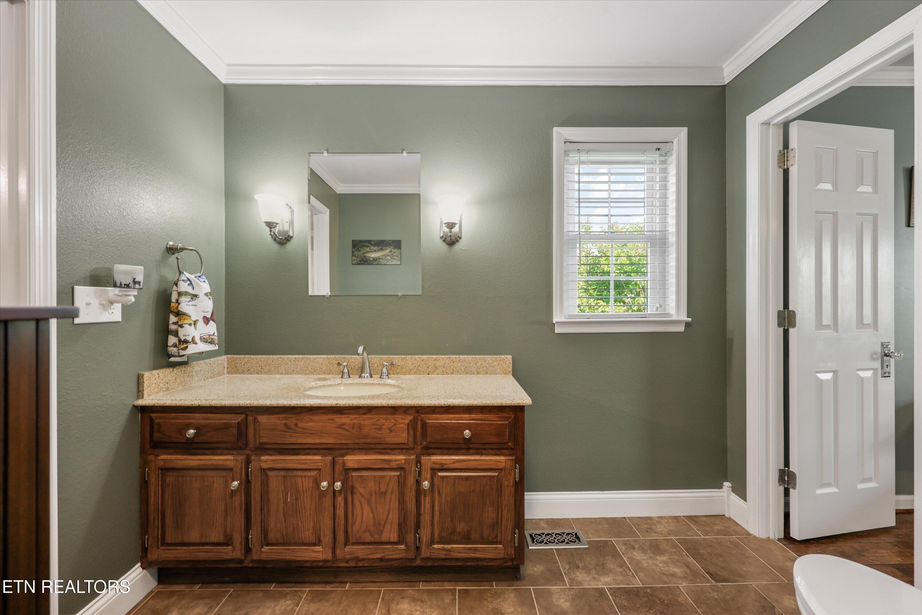 1167 Sable Road Spring City TN 37381
