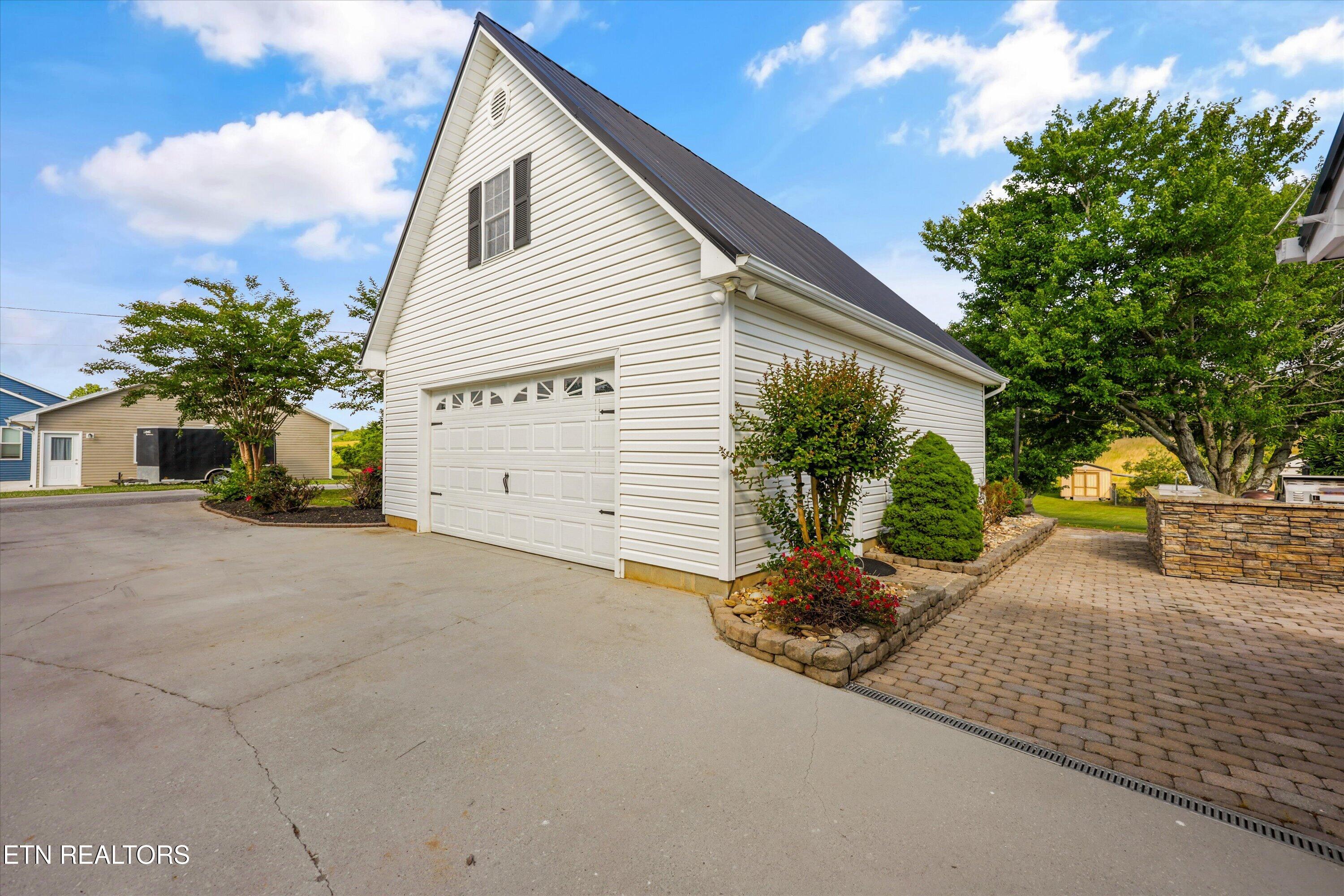 1167 Sable Road Spring City TN 37381