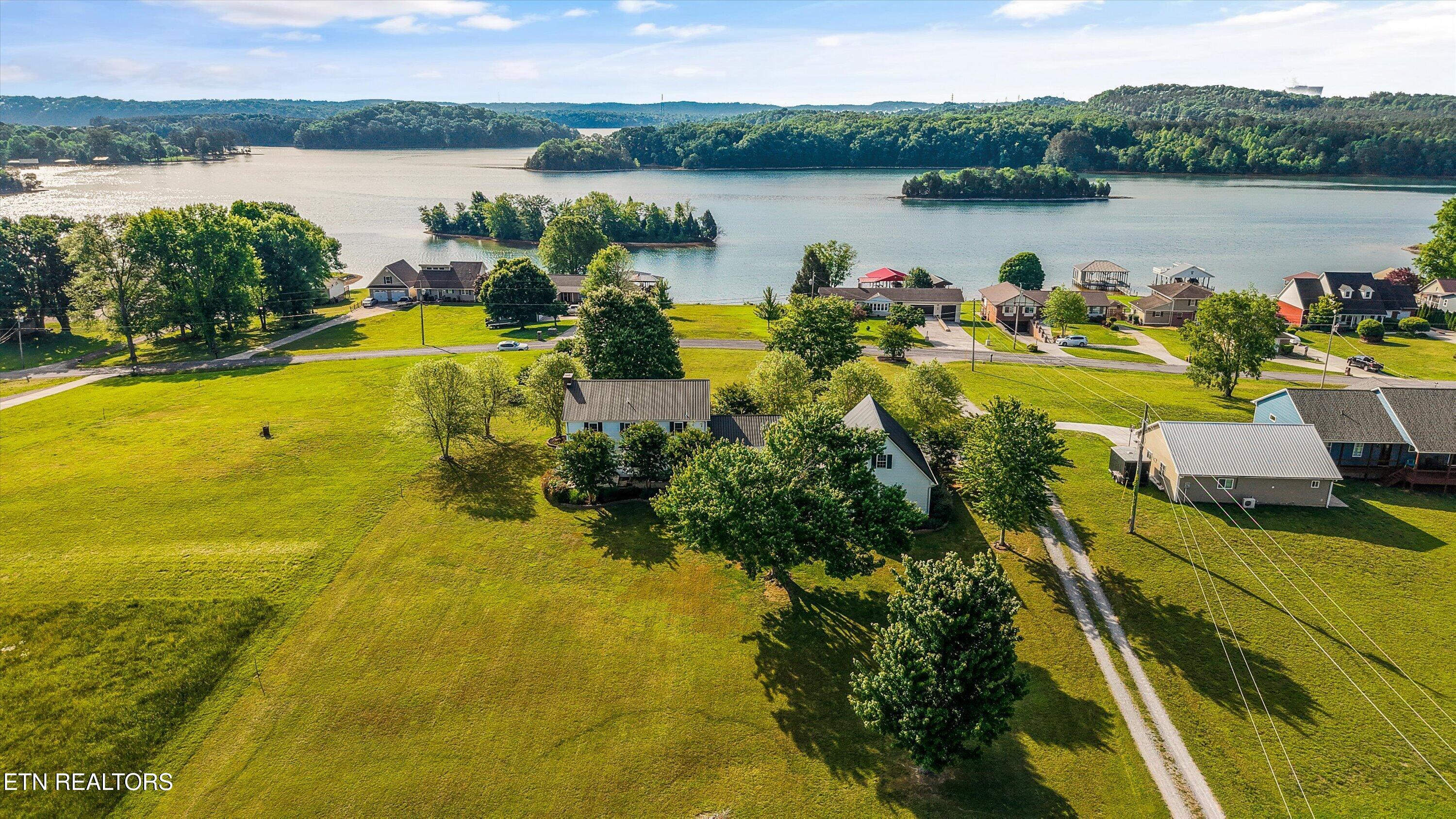 1167 Sable Road Spring City TN 37381