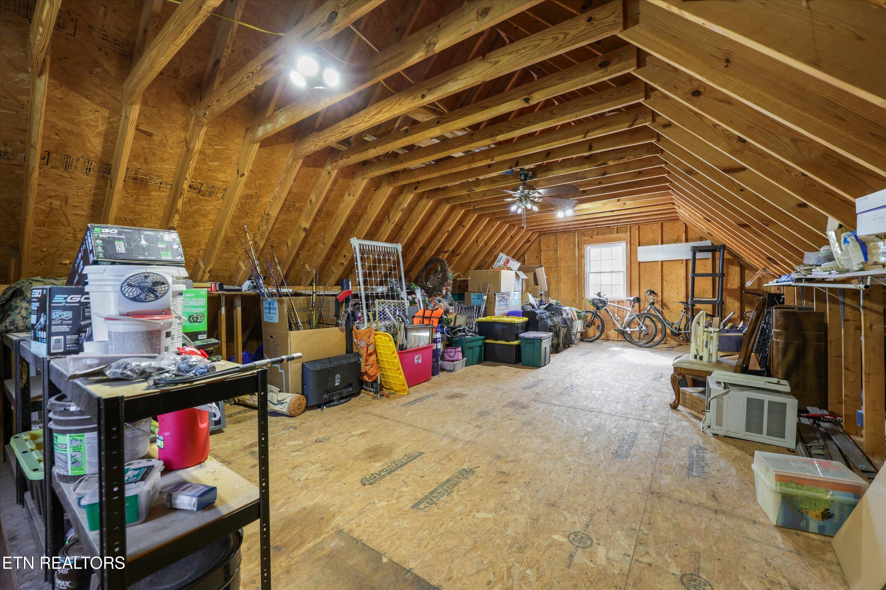 1167 Sable Road Spring City TN 37381