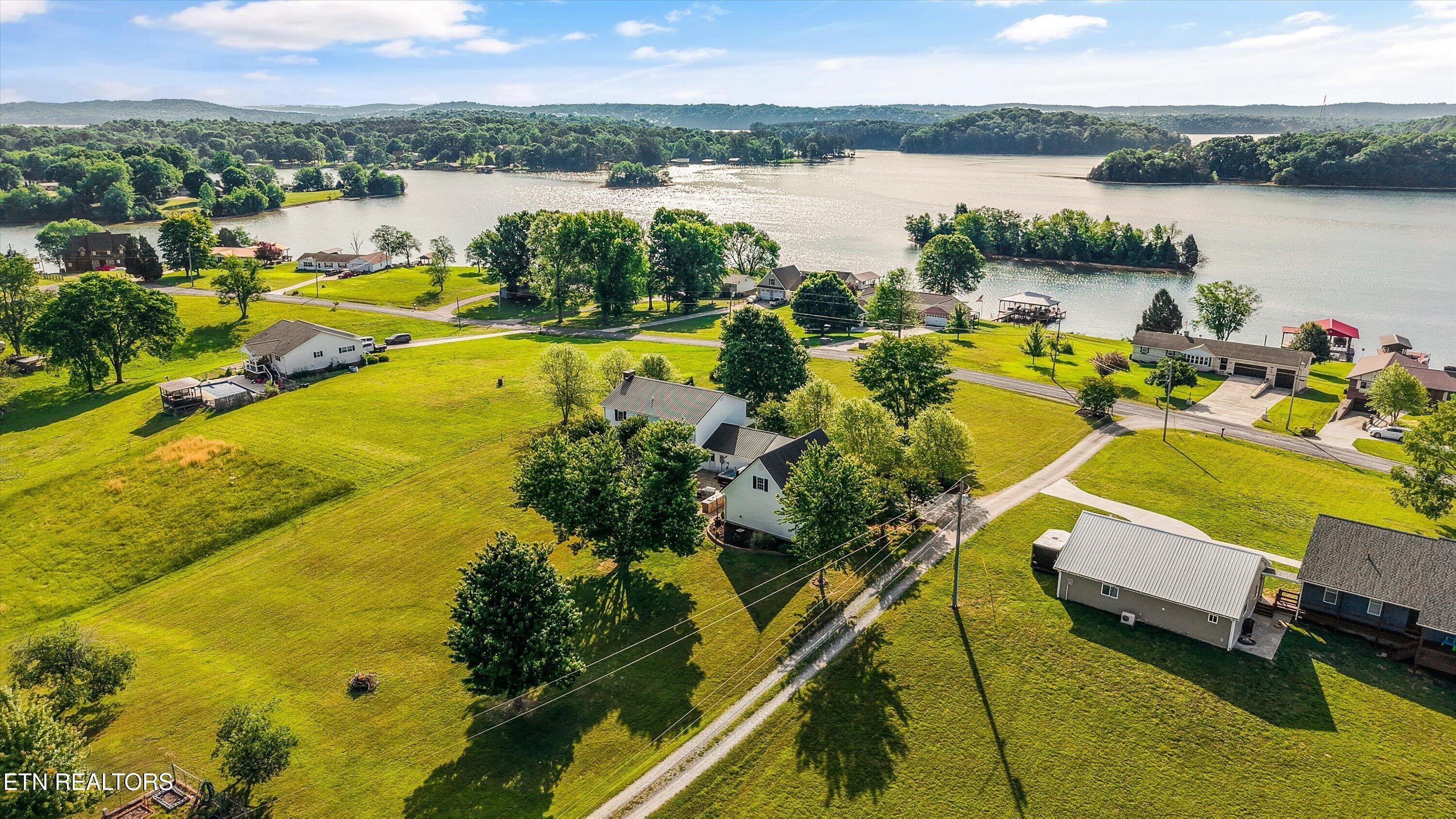 1167 Sable Road Spring City TN 37381