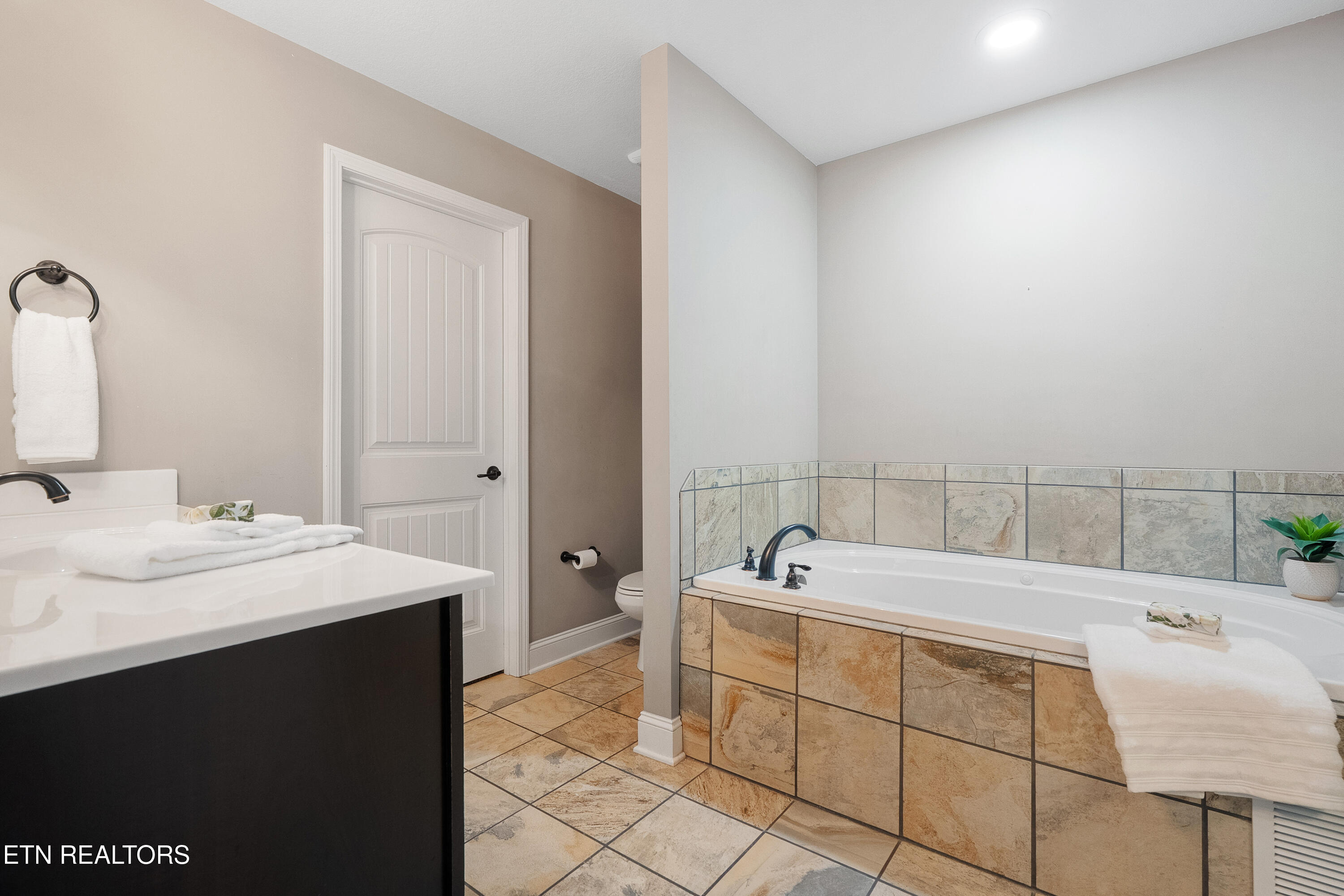 2909 Cambridge Shores Lane Knoxville TN 37938