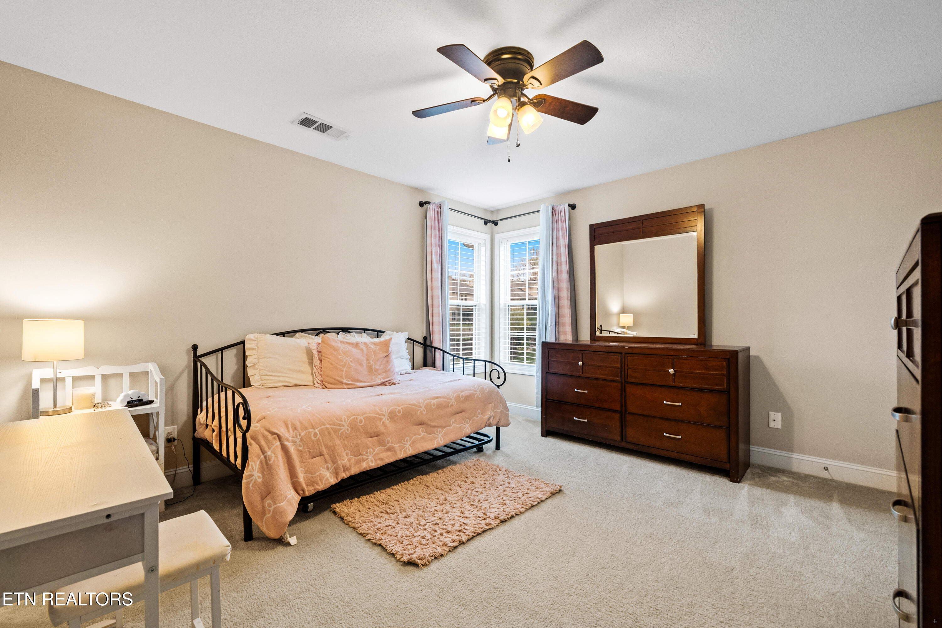 2058 Gusty Wind Lane Knoxville TN 37932