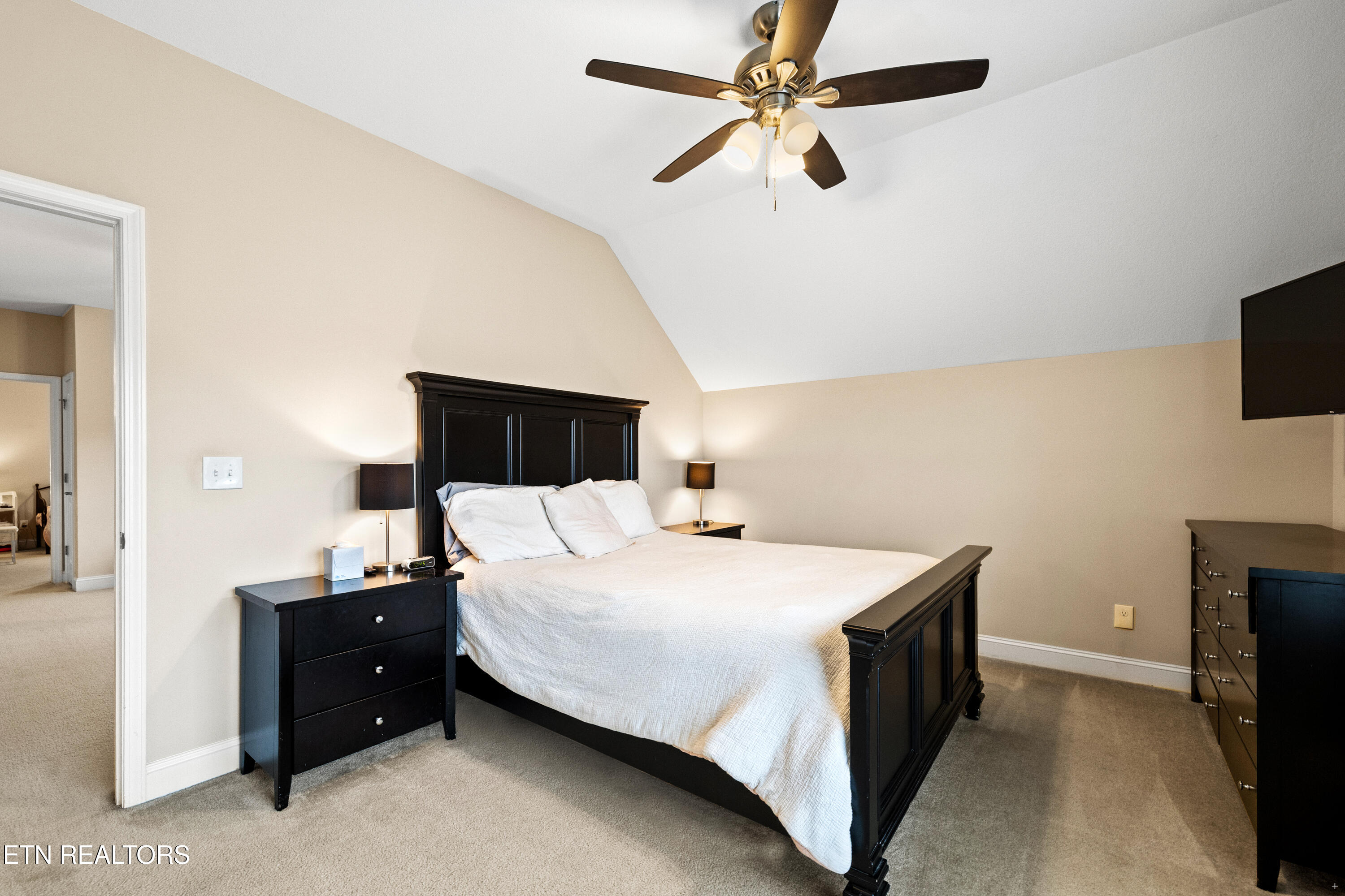 2058 Gusty Wind Lane Knoxville TN 37932