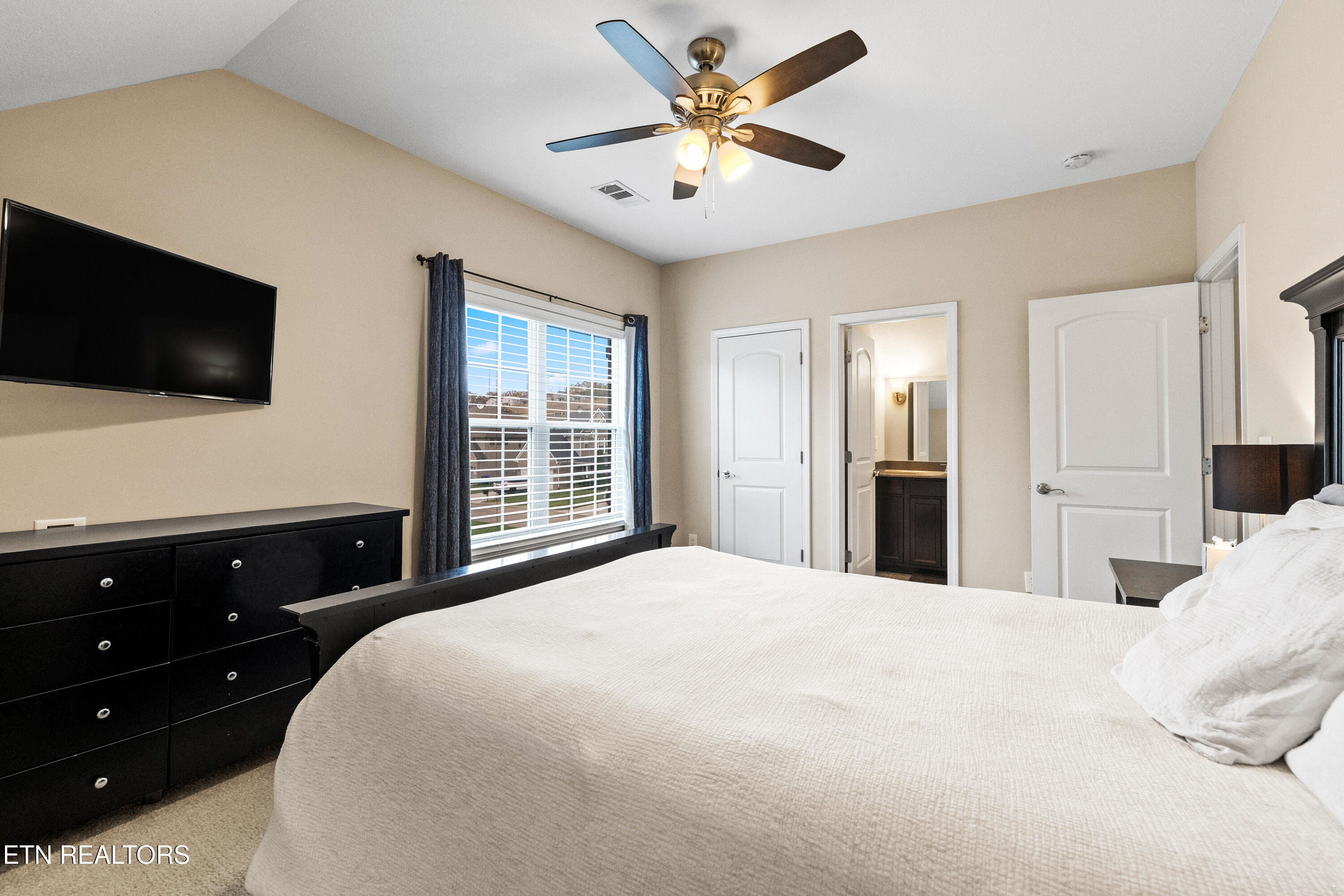 2058 Gusty Wind Lane Knoxville TN 37932