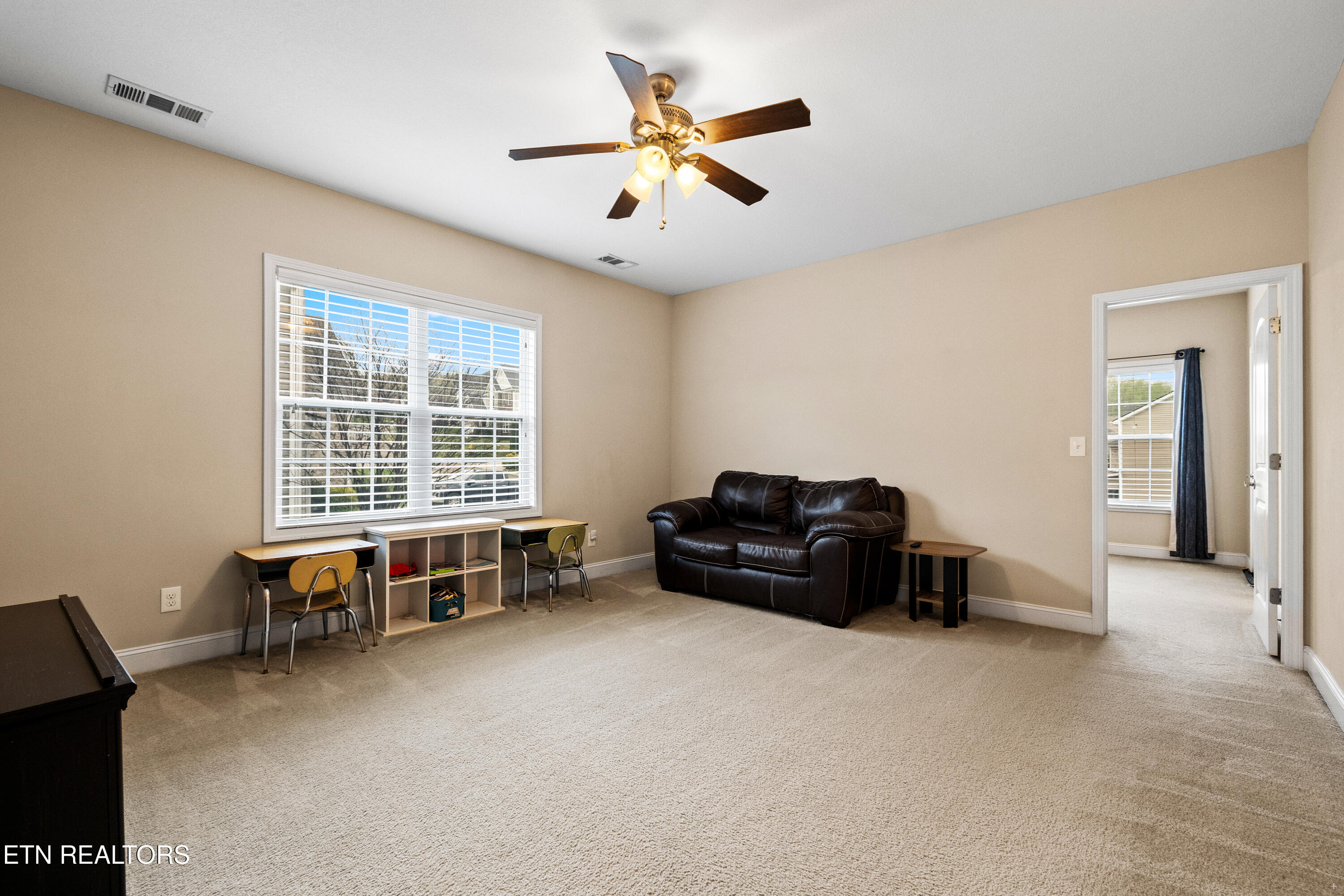 2058 Gusty Wind Lane Knoxville TN 37932